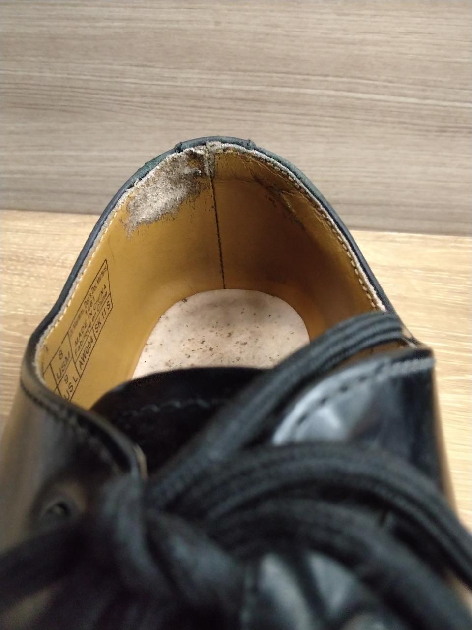 右足かかと擦れあり