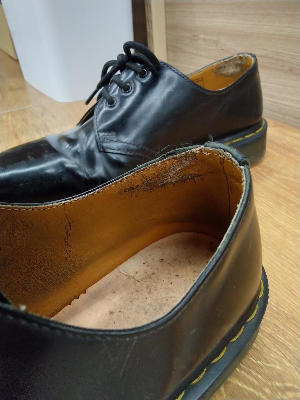 左足内側擦れあり