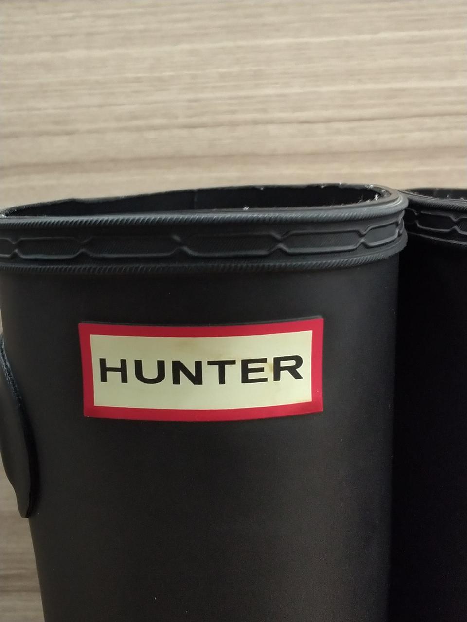 右足側　変色ヨゴレあり