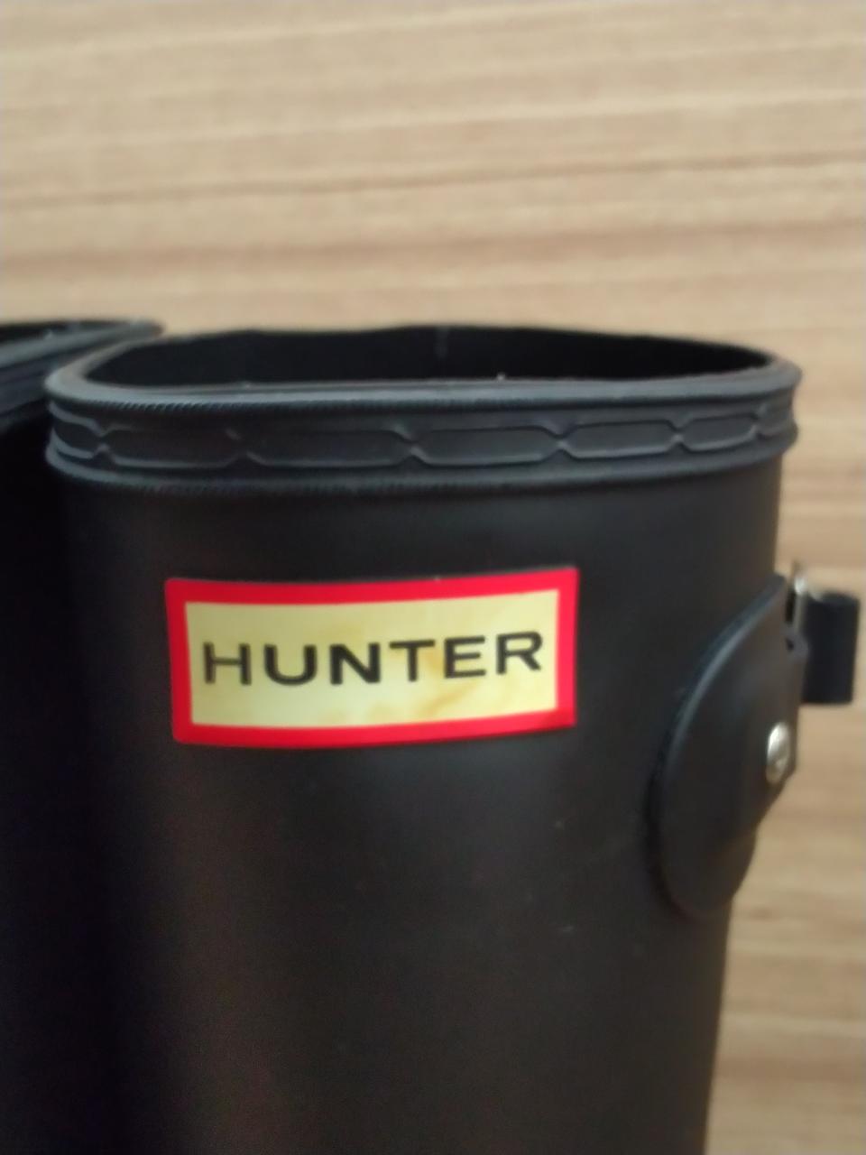 左足側　変色ヨゴレあり