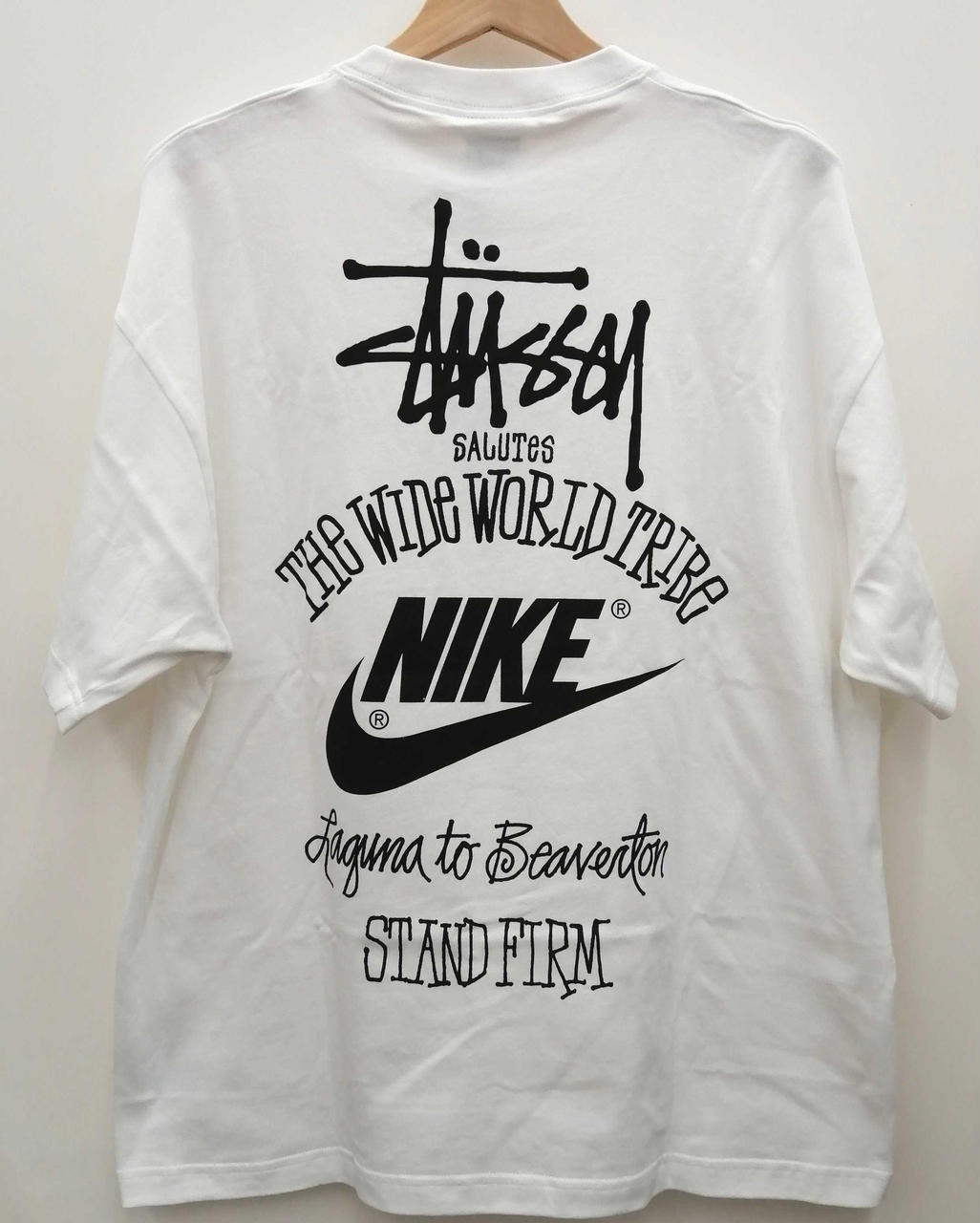 STUSSY×NIKE 型番：DV1774-100 Tシャツ