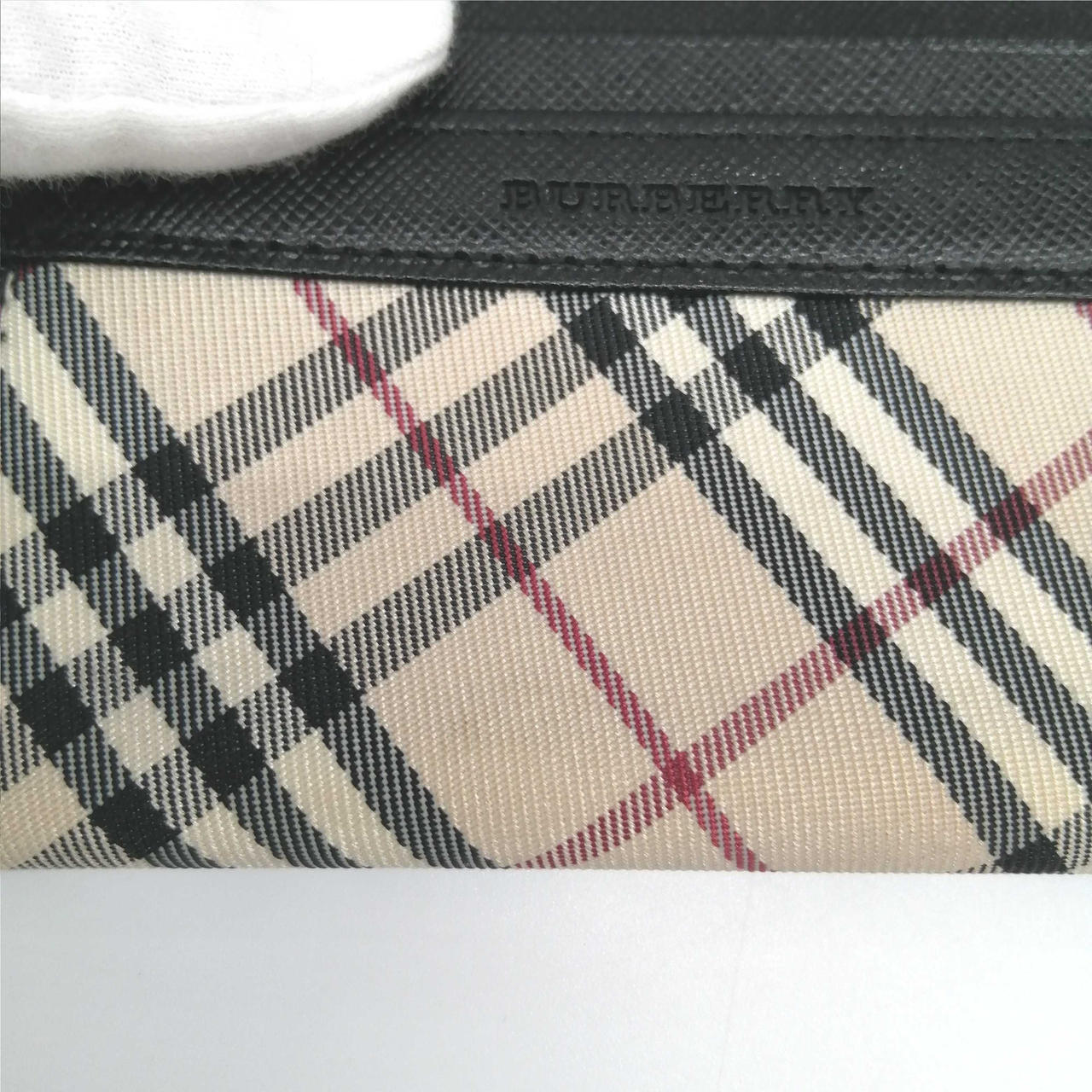 少々汚れがございます。