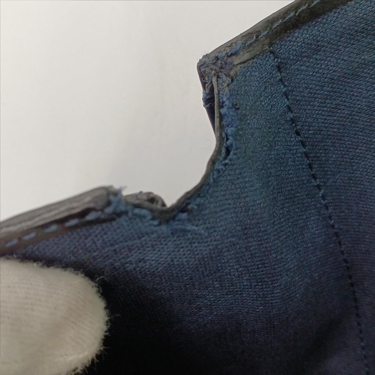 破れがあります。