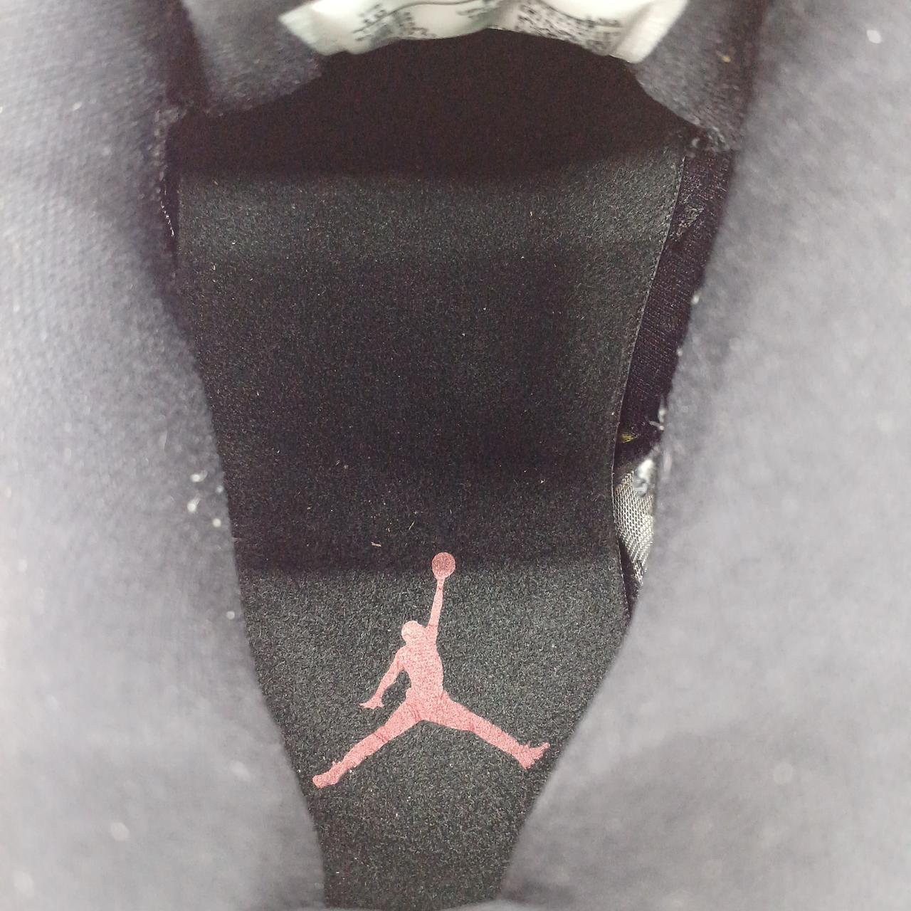 少々、毛玉があります。