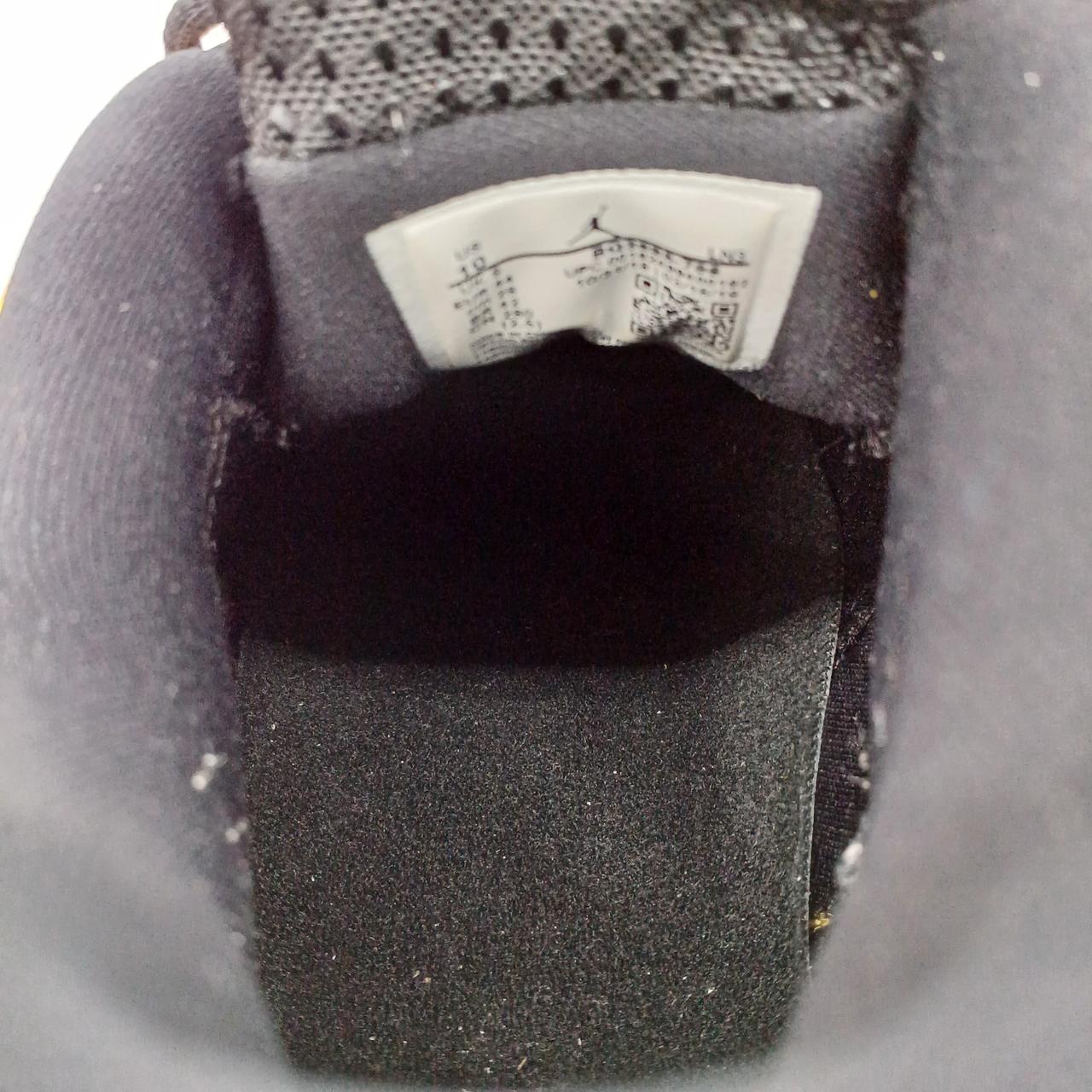 少々、毛玉があります。