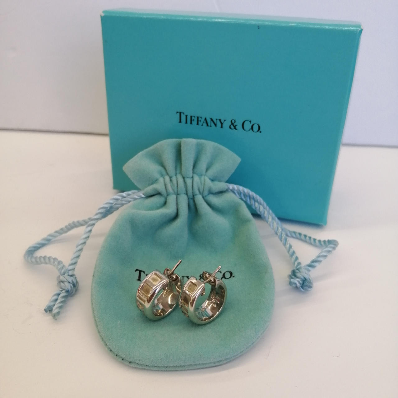 ティファニー(TIFFANY&CO.)|アトラスフープピアス|HARDOFFオフ