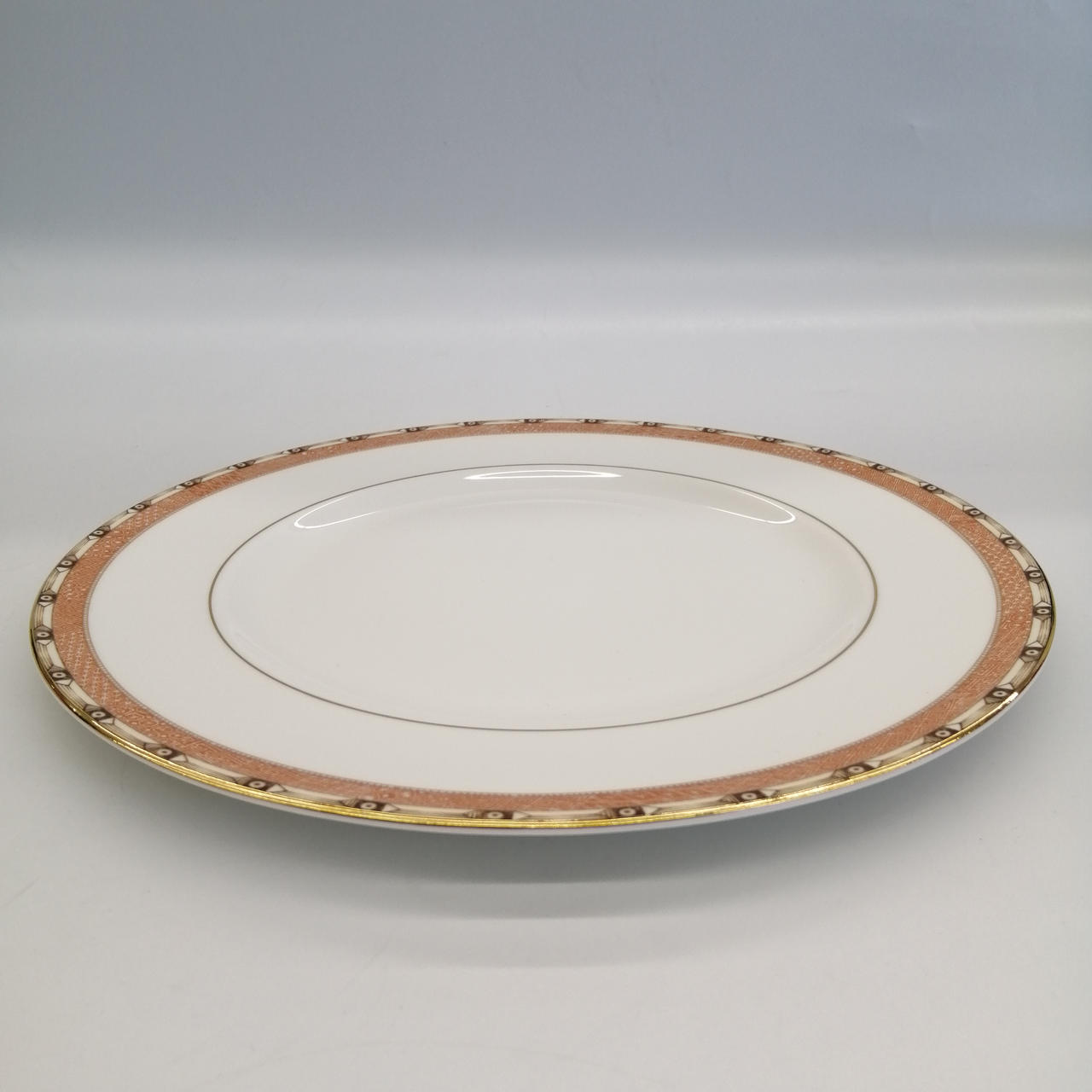 ウェッジウッド　プレート　2枚セット　20㎝【新品未使用】 新品未使用】WEDGWOOD ウィンターホワイト プレート2枚セット