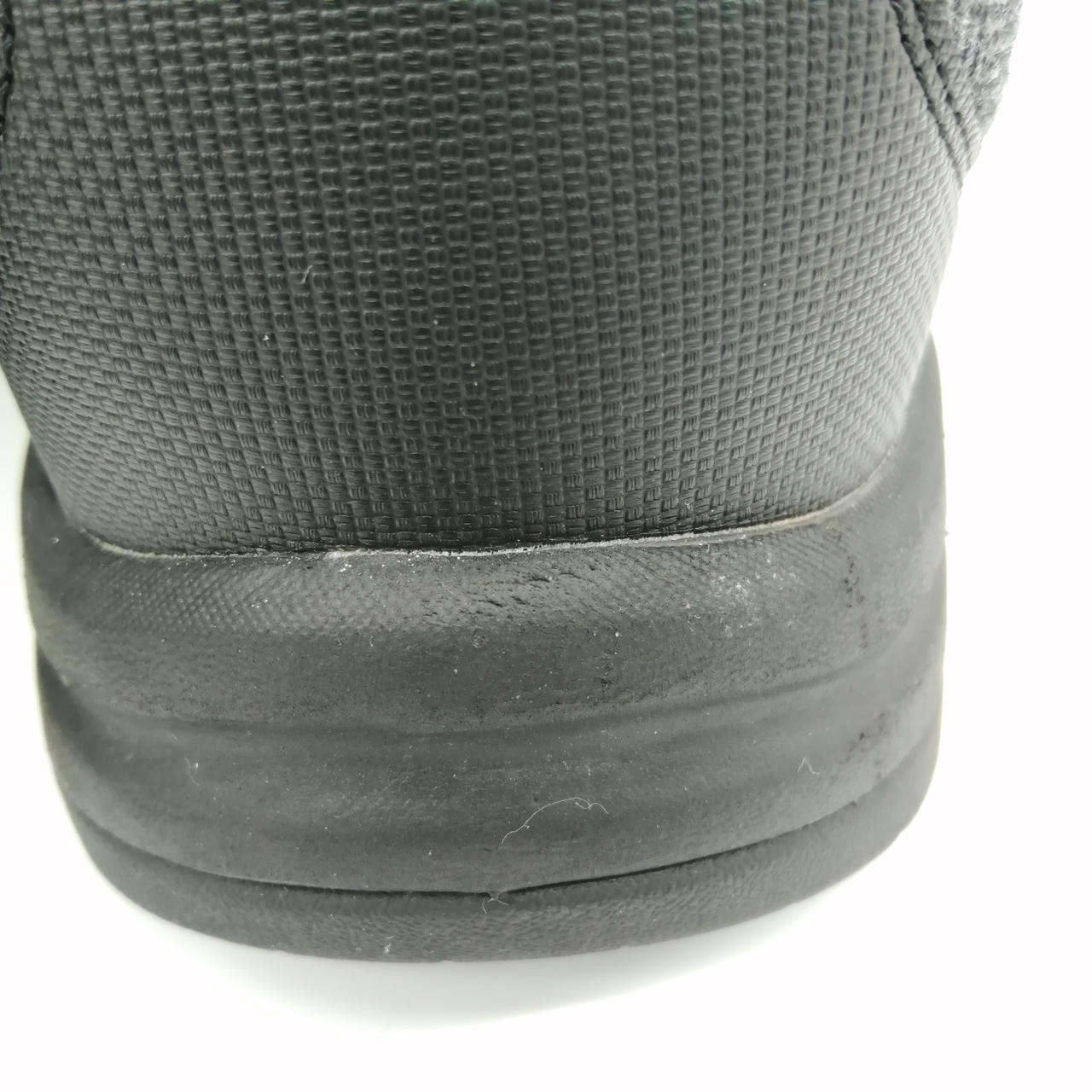 少々キズがあります。