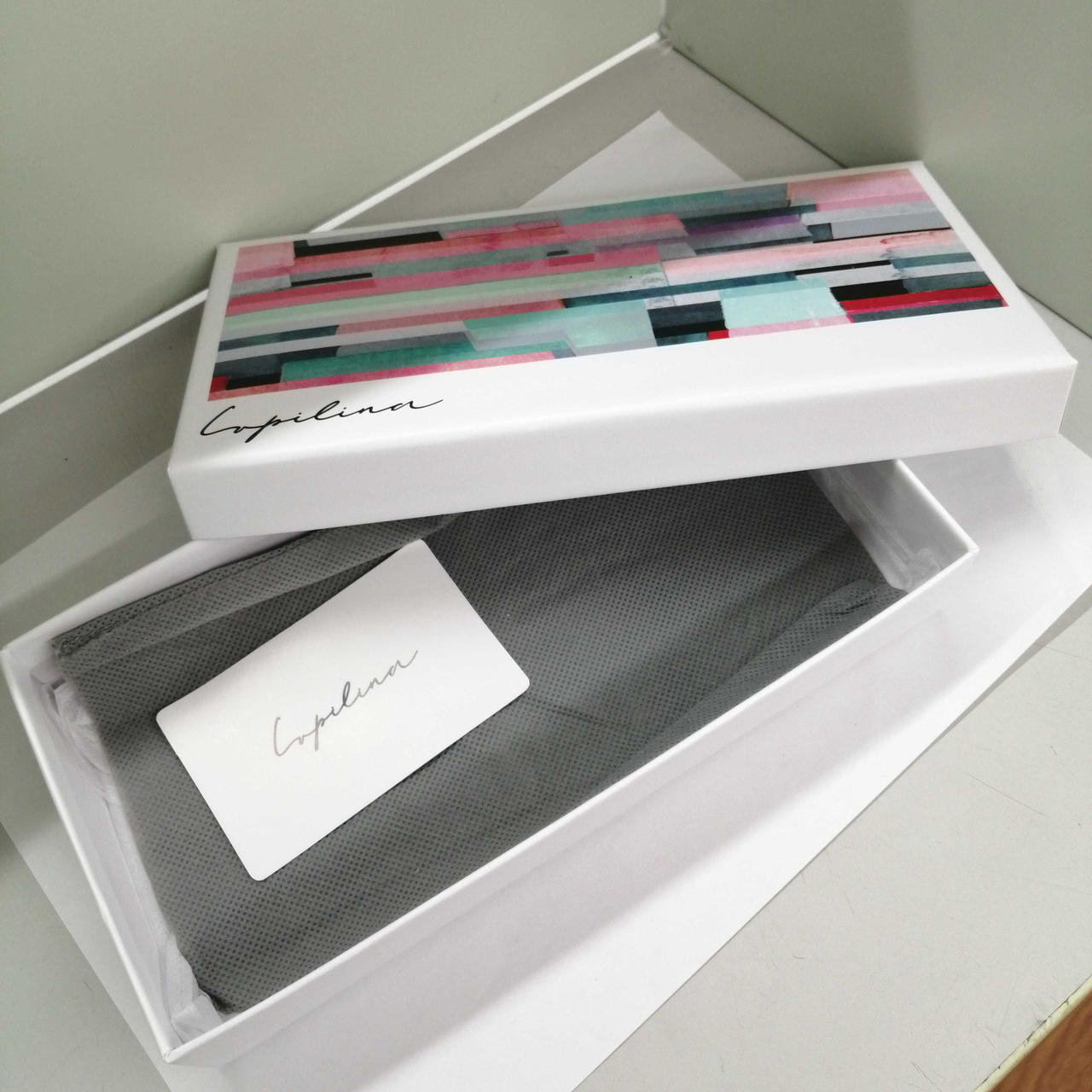 化粧箱
保護袋あり