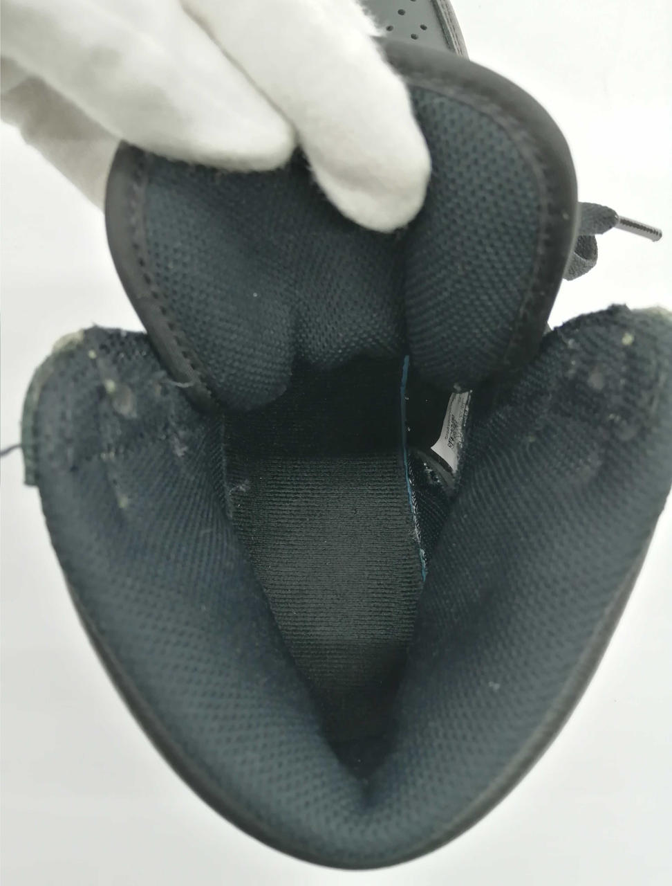 少々、毛玉があります。