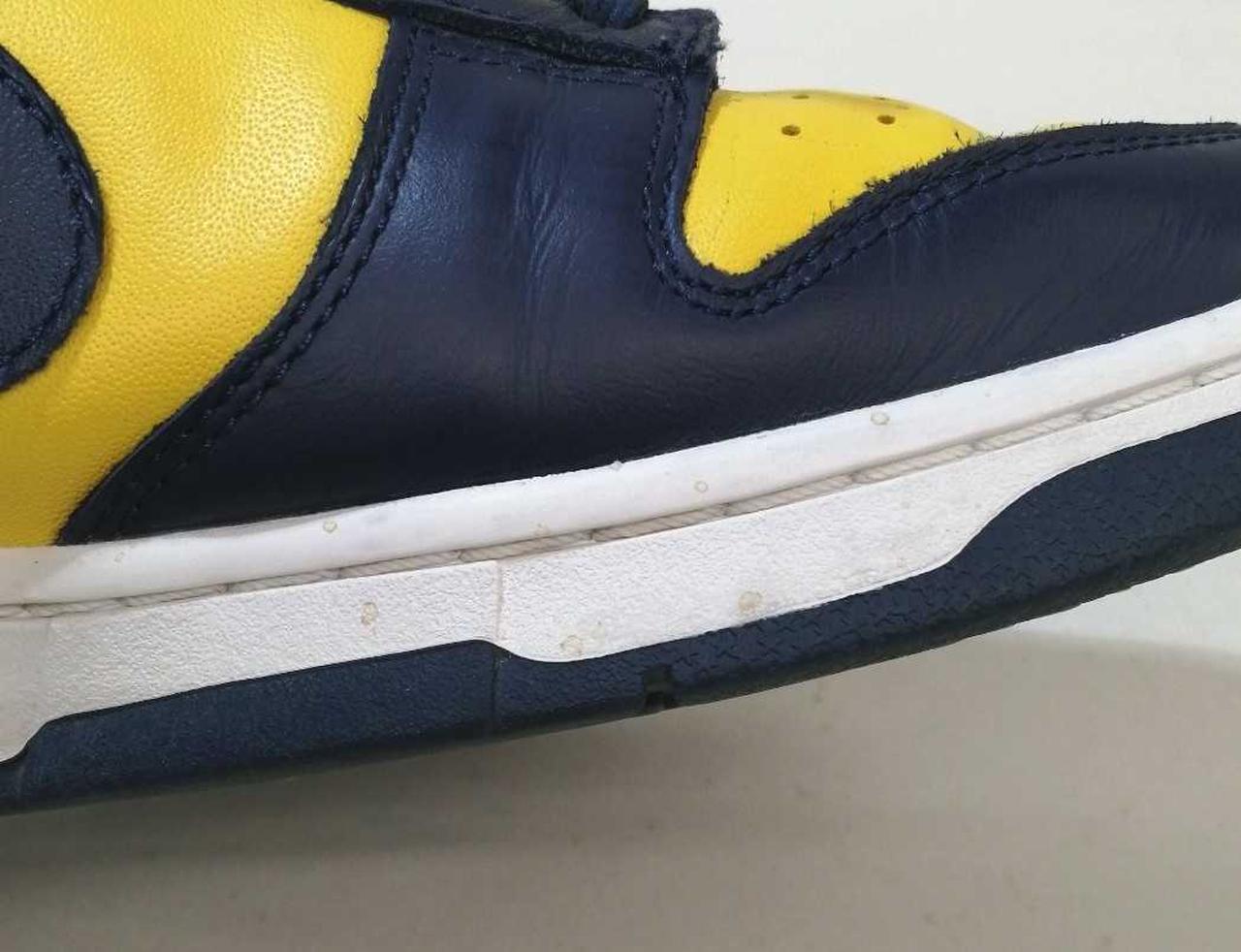 ソール部分に汚れあります