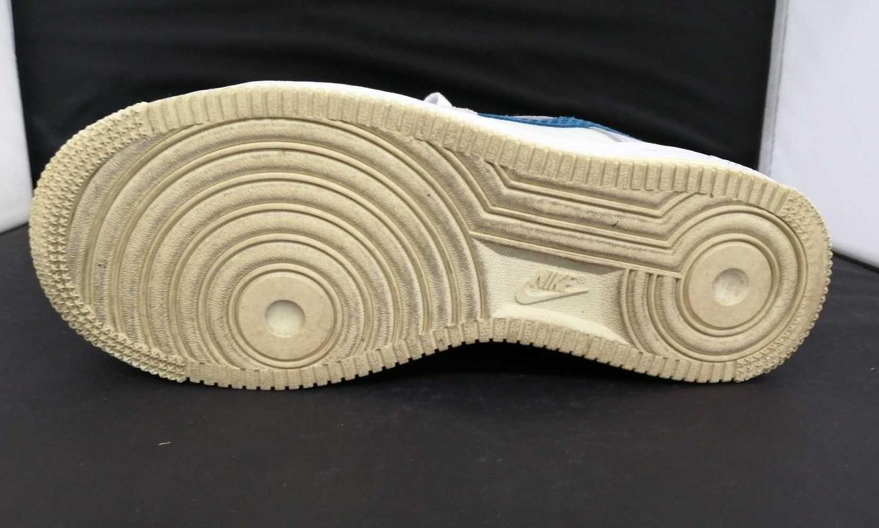 ソールに汚れあり