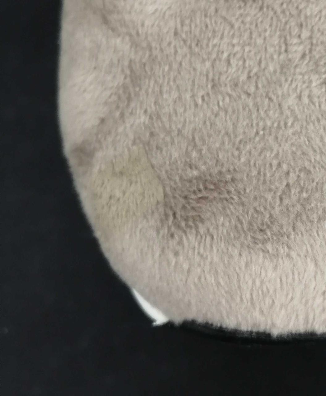 テープ跡があります