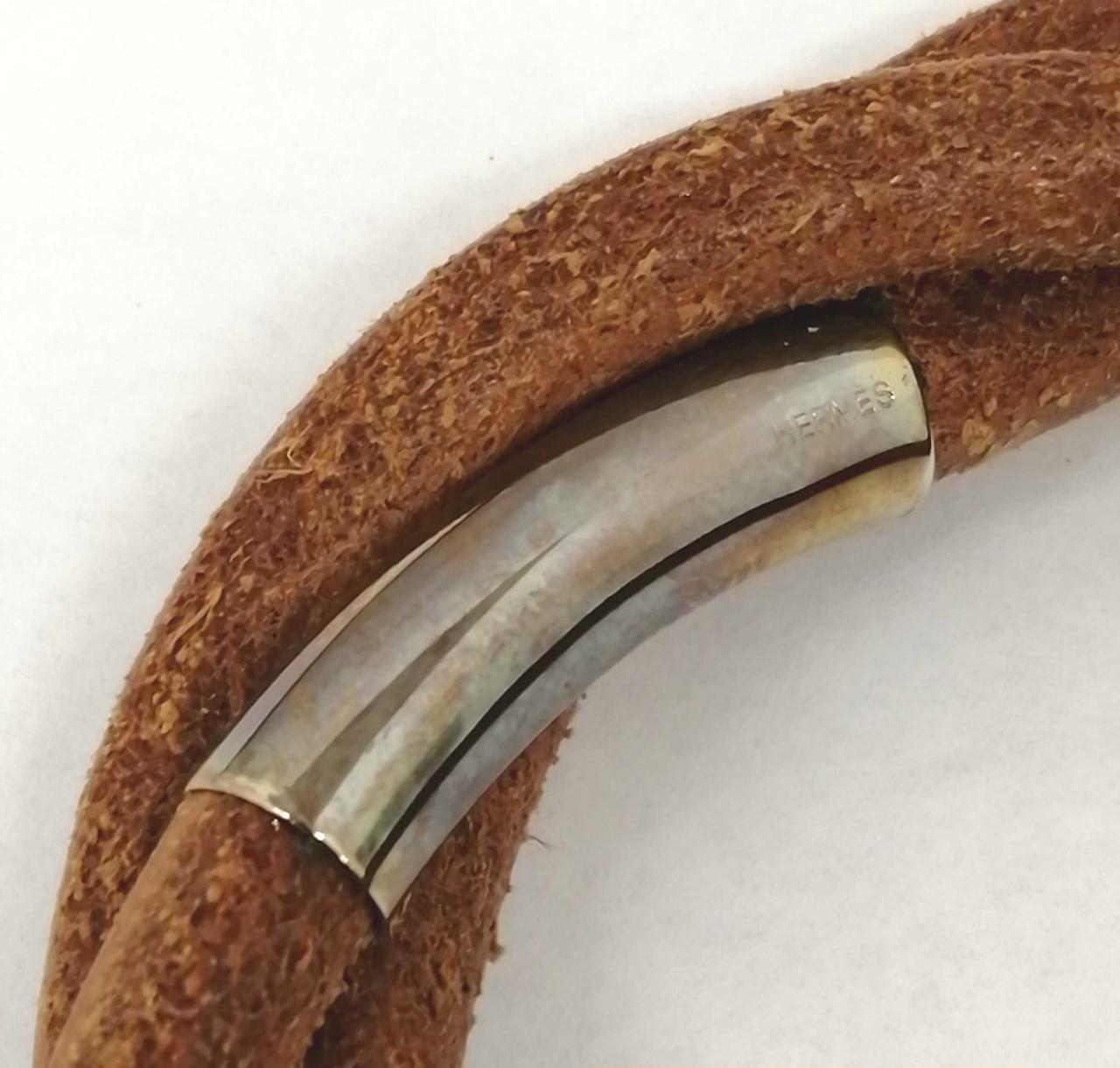 金具部分変色あり