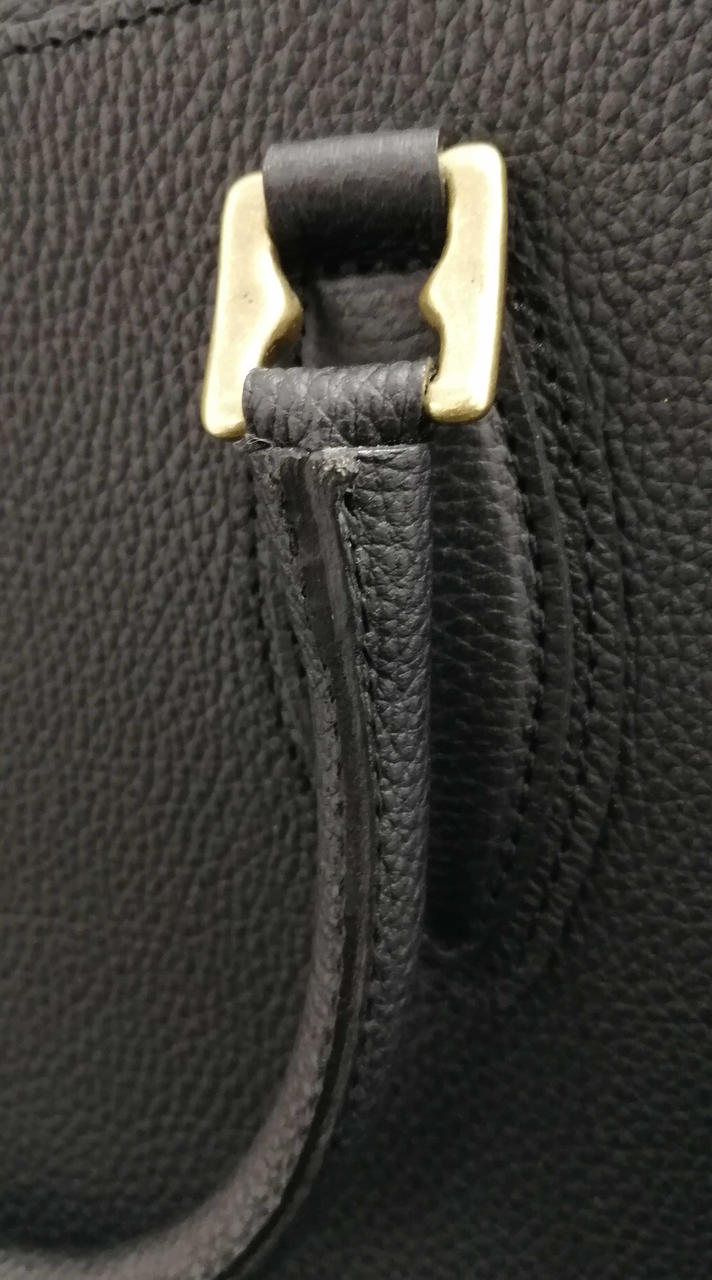 ほつれあります