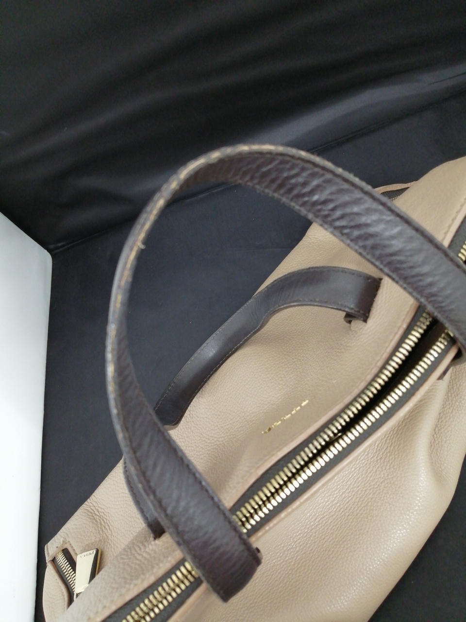 持ち手に使用感あり