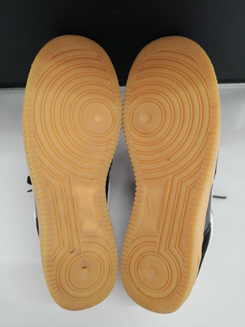 ソール裏汚れあります