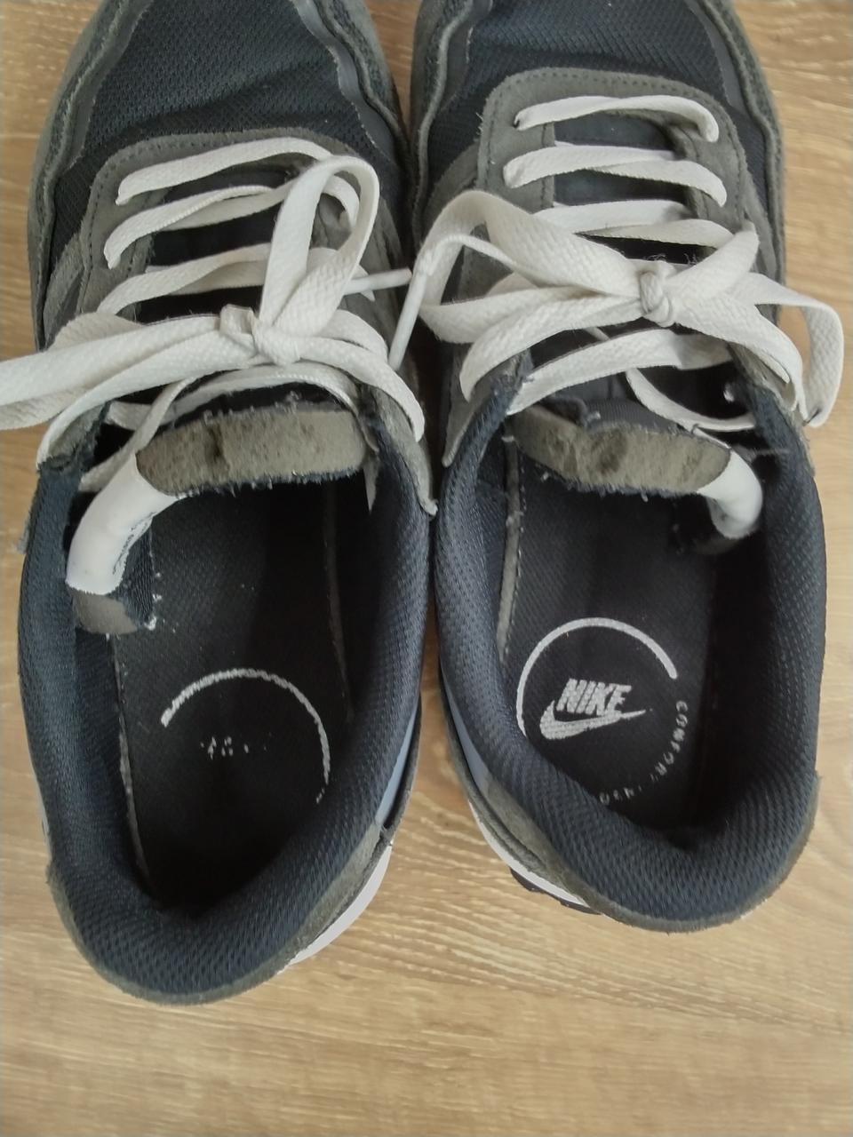 スポンジ部分かけあり