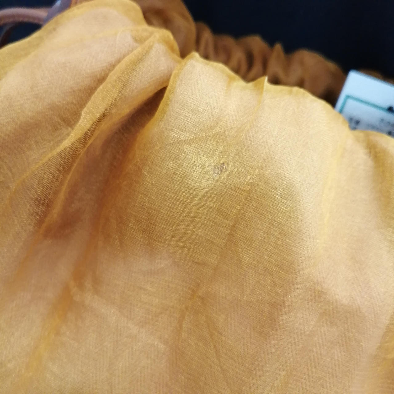 ホツレがあります