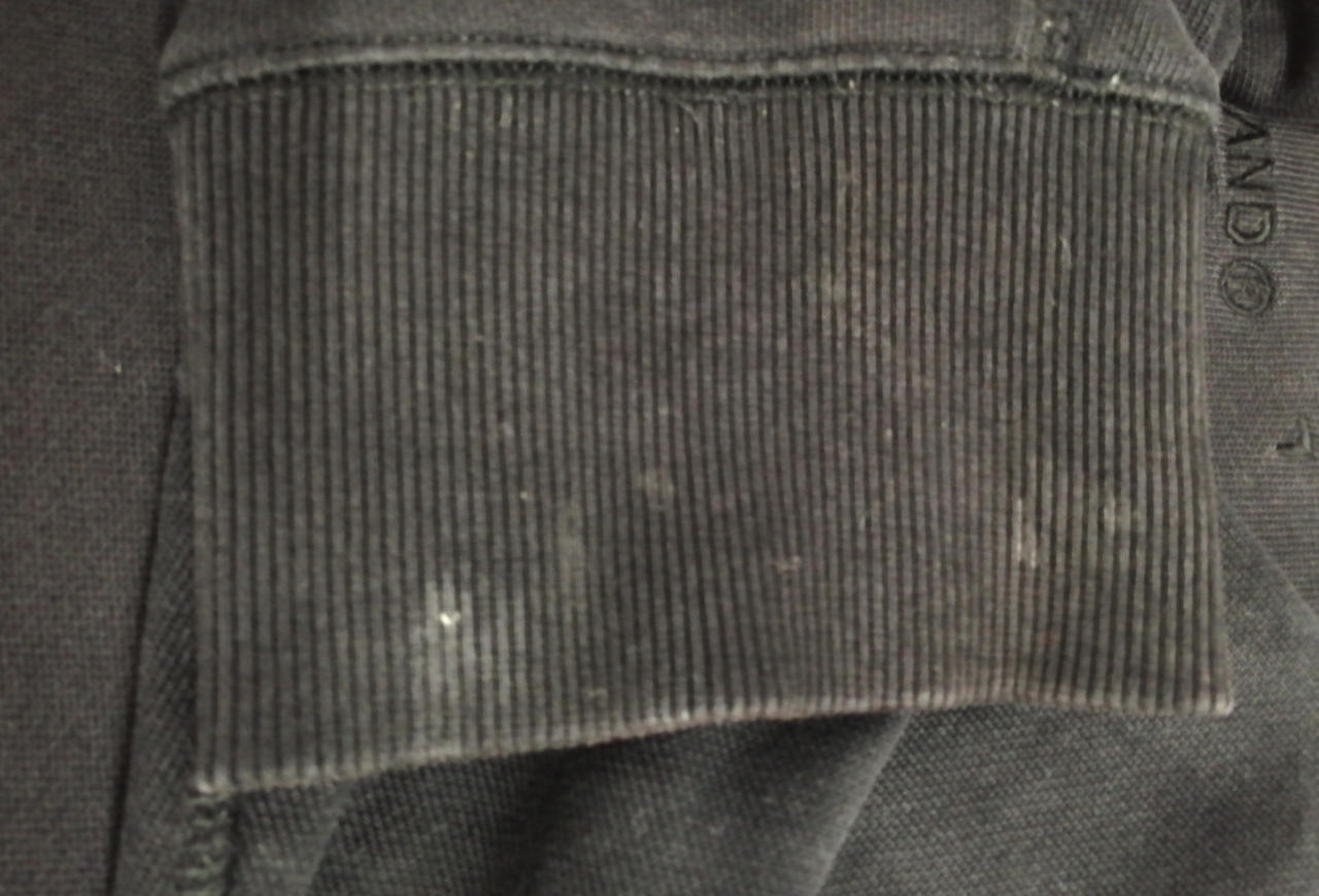 左袖汚れあります