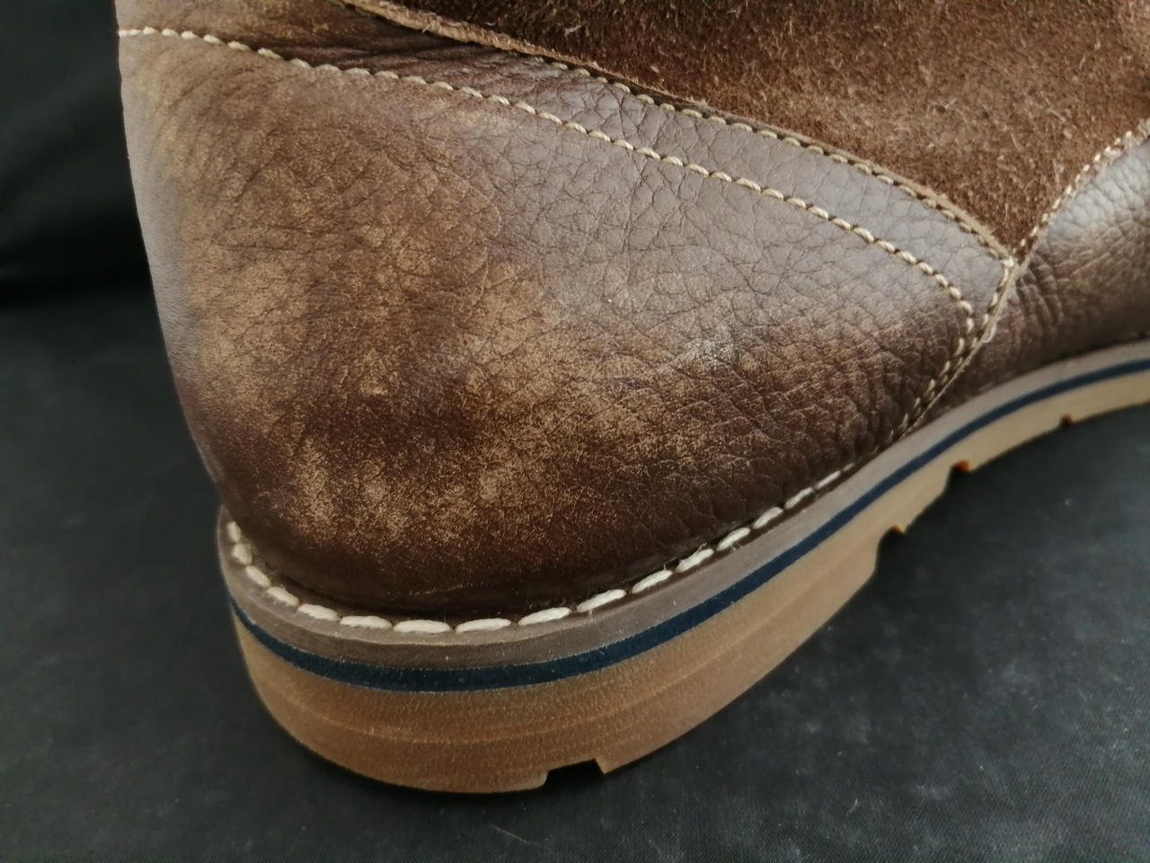 汚れと擦れあります