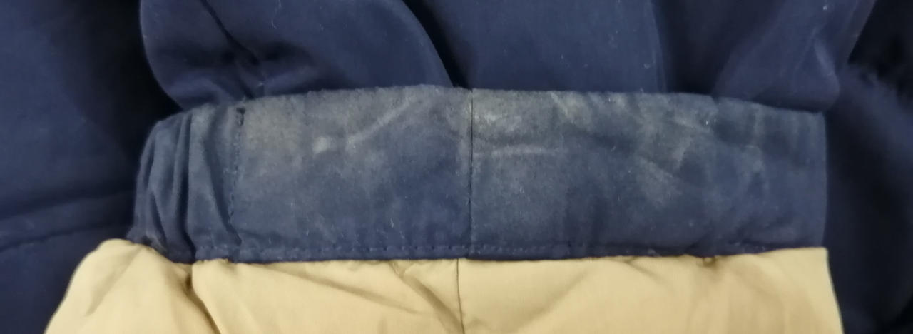 袖汚れあります