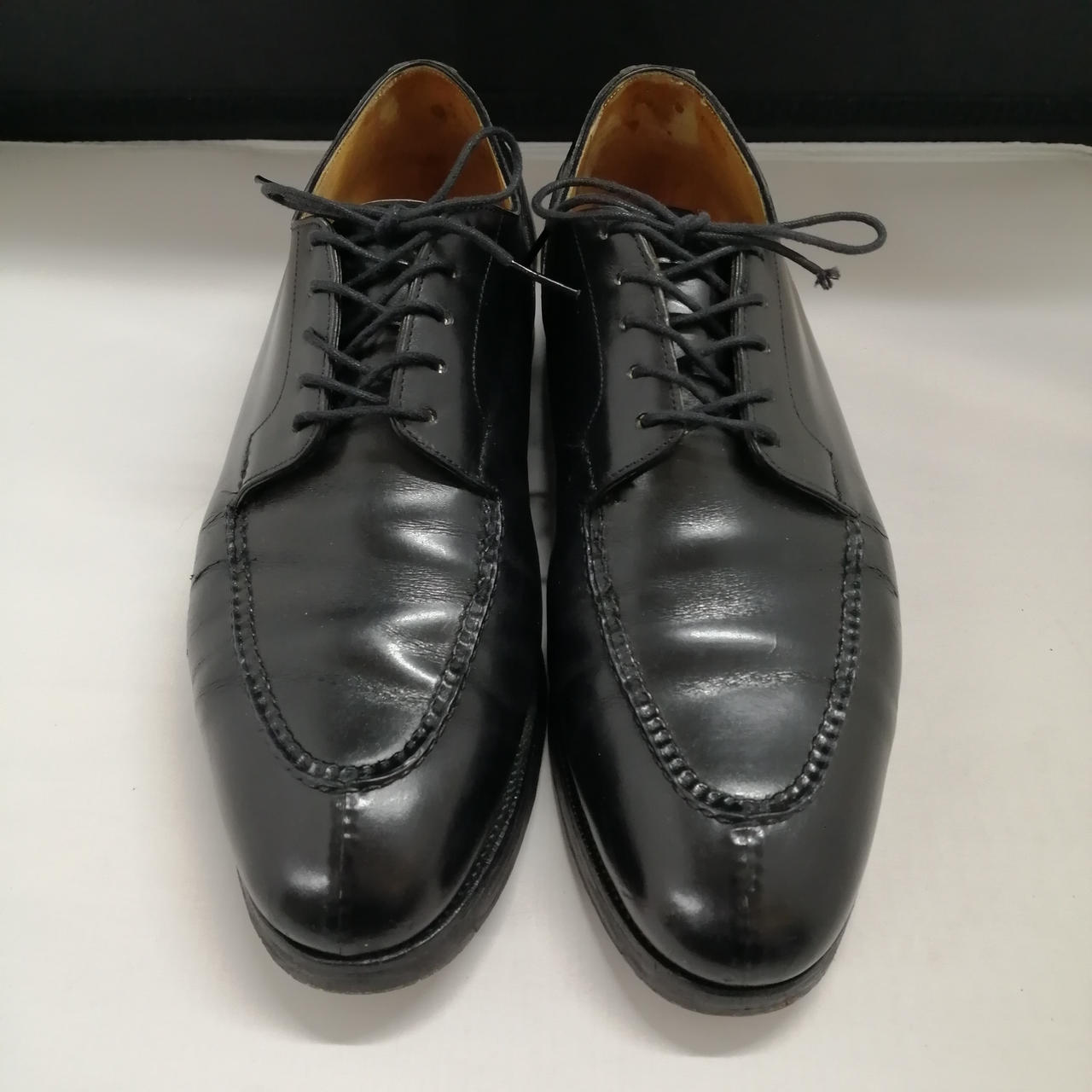 左足1箇所紐の先端纏まってません