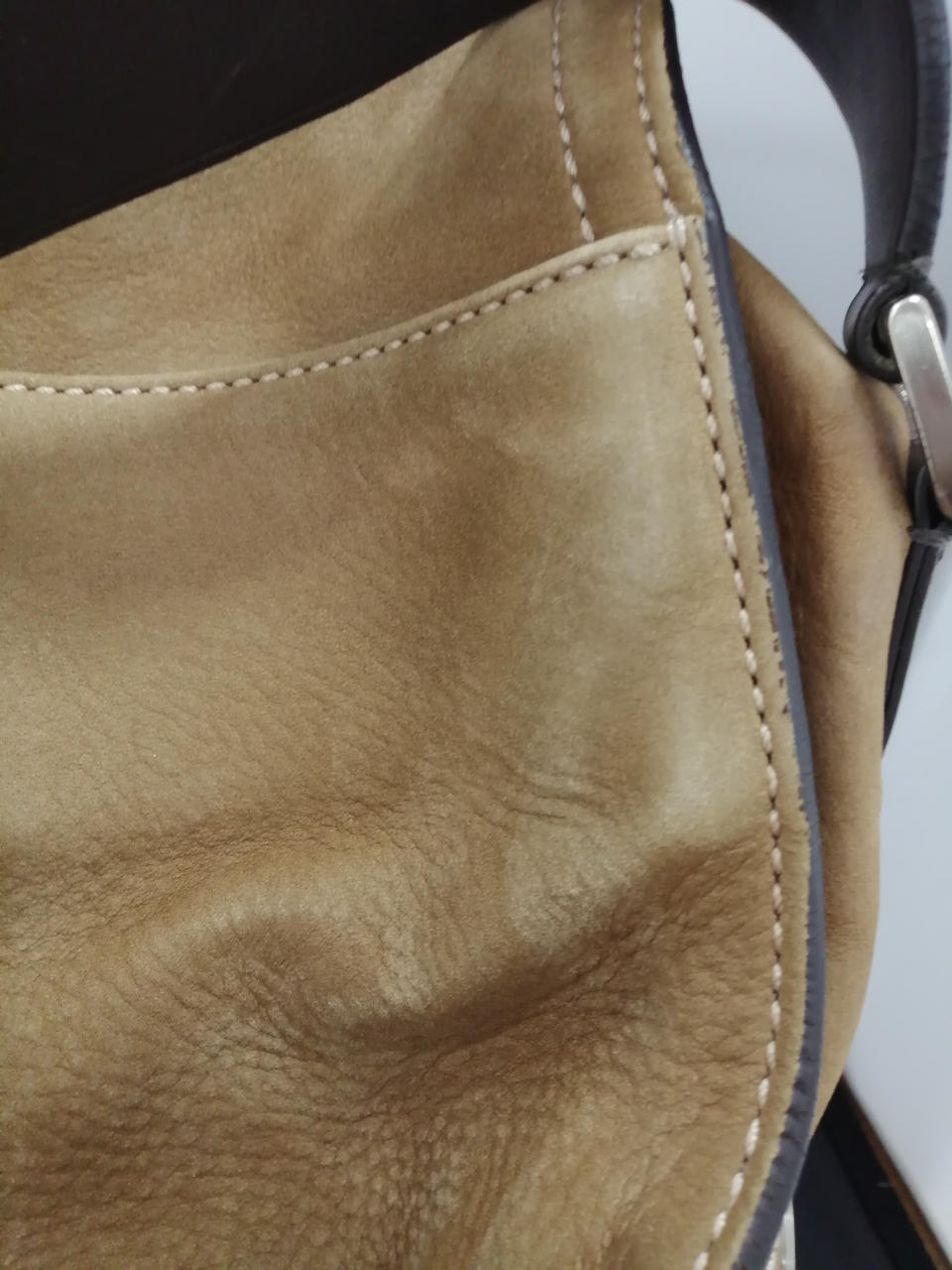 色あせあります