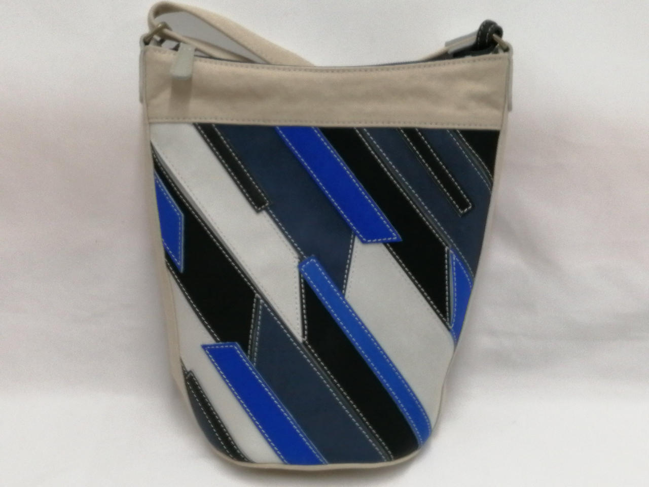 DAKOTA 型番：1541521 ショルダーバッグ 11,000円