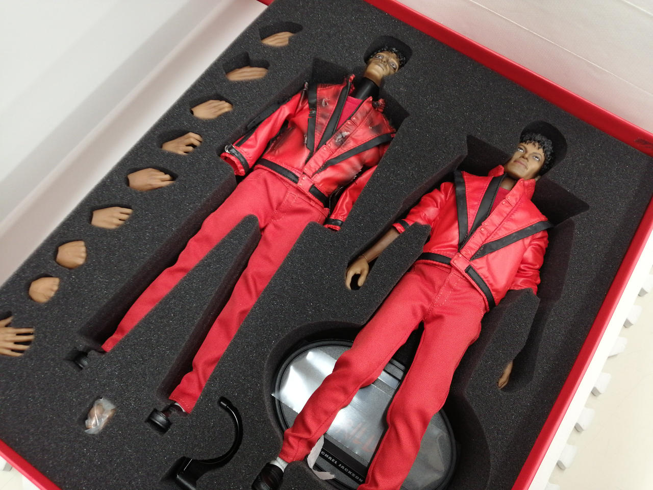 ホットトイズ(HOT TOYS)|1/6マイケル・ジャクソン|HARDOFFオフモール