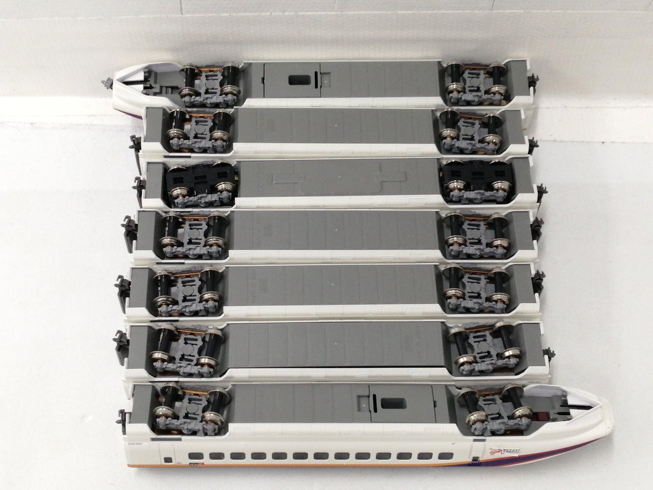 KATO E3系2000番台「つばさ」 7両セット Amazon | KATO Nゲージ E3系 2000番台 山形新幹線 つばさ 新塗色 7両