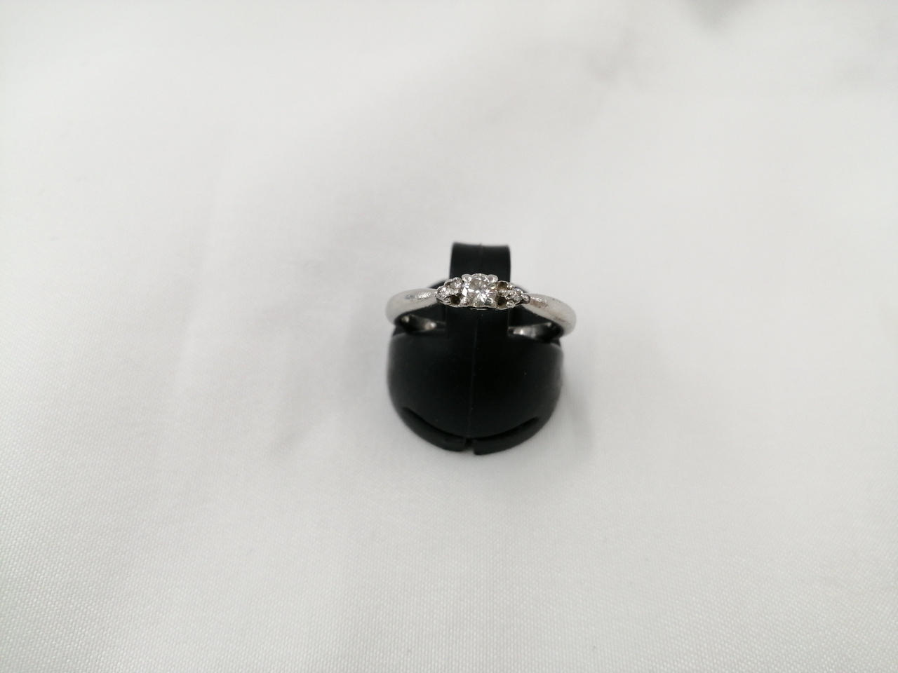 石が3点欠けています