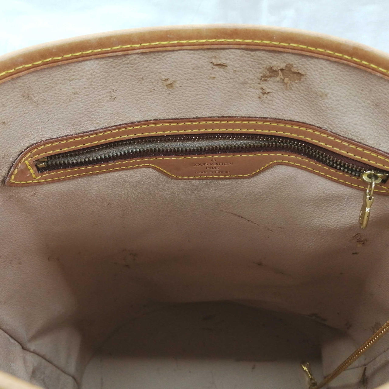 劣化、ベタつきあり