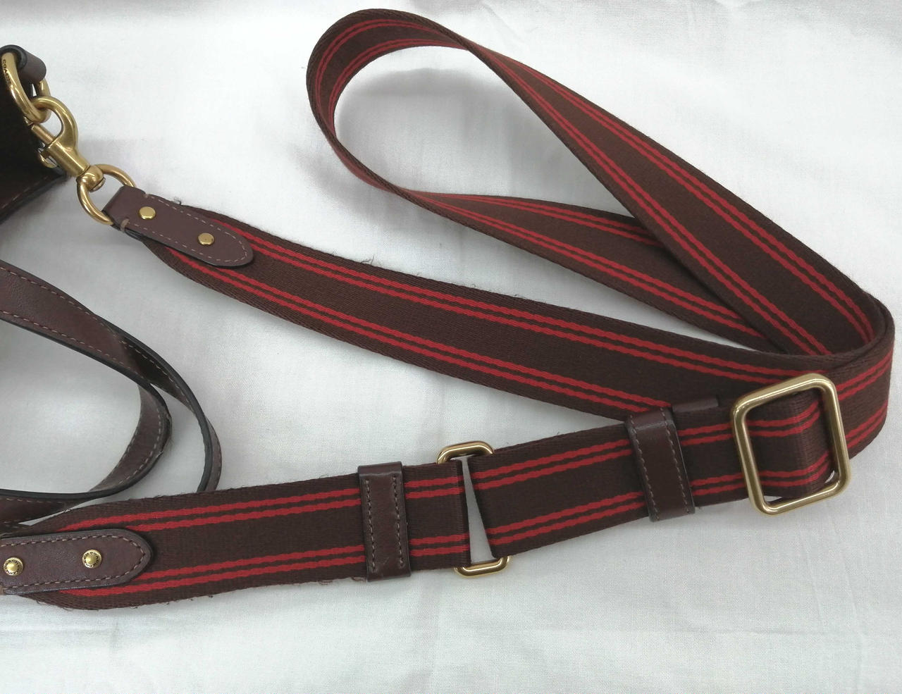 少々毛羽立ちあり