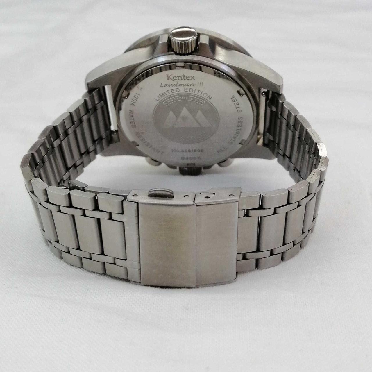 ベルトは社外品です。