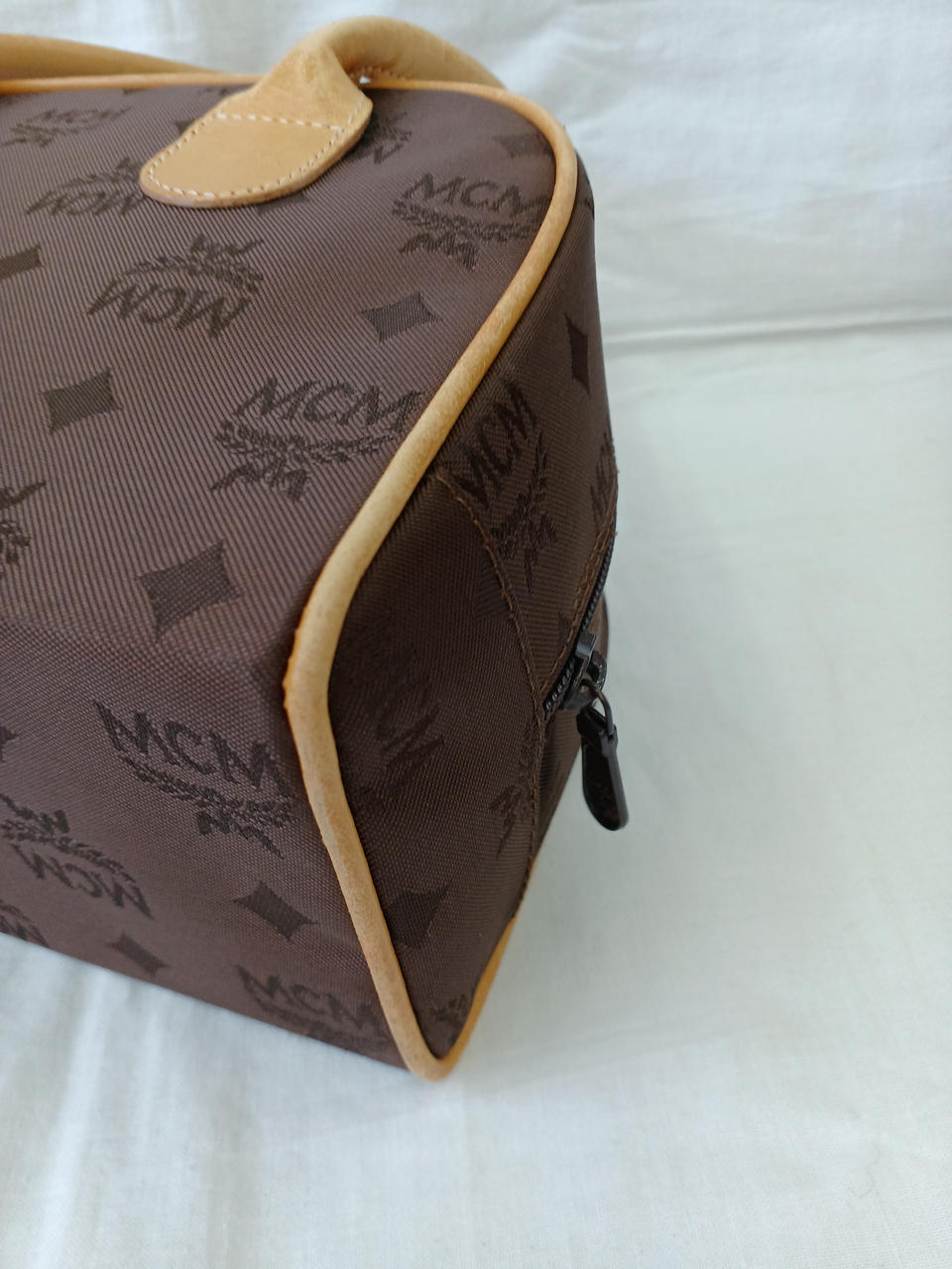 角含め全体的にスレあり