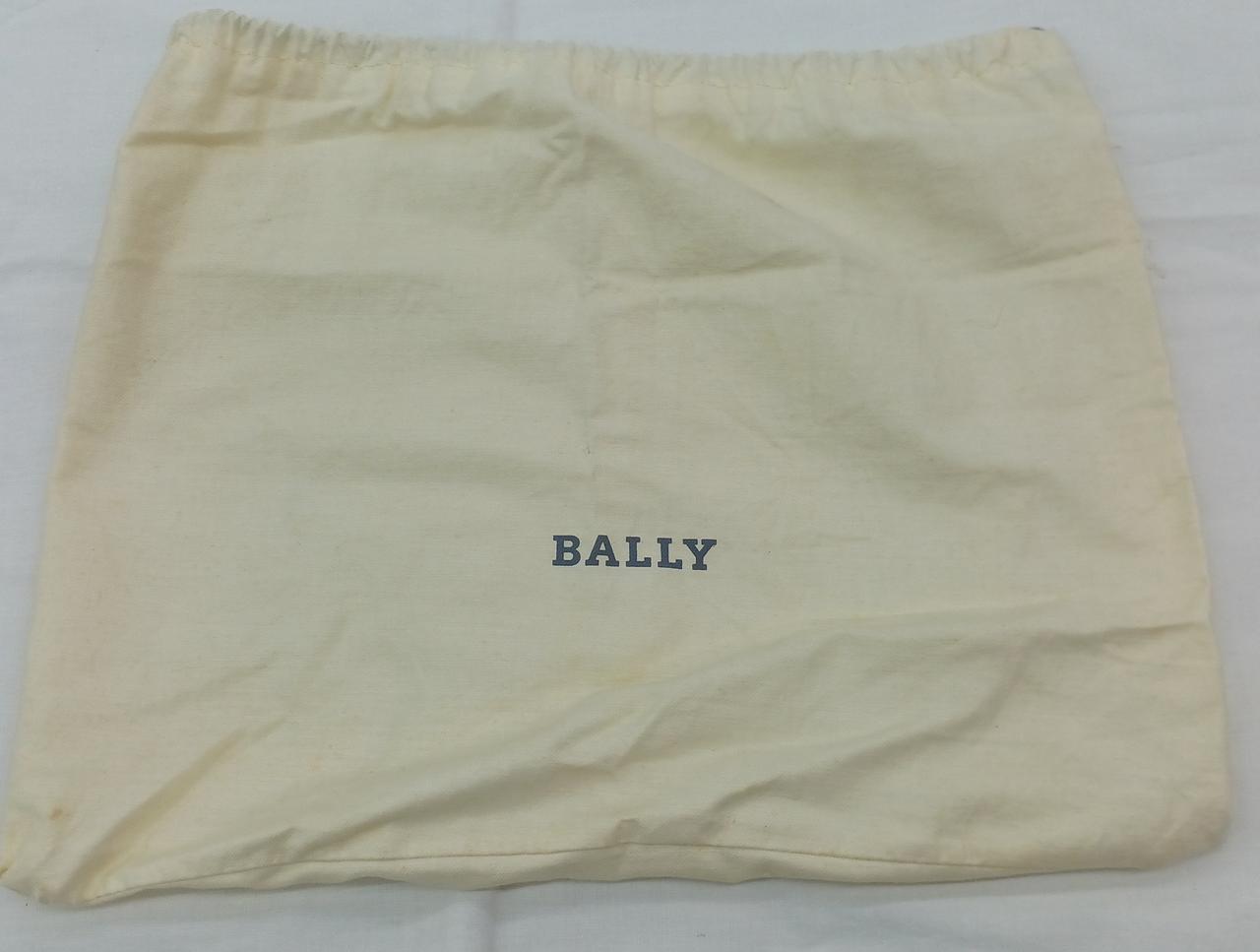 全体的にシミあり