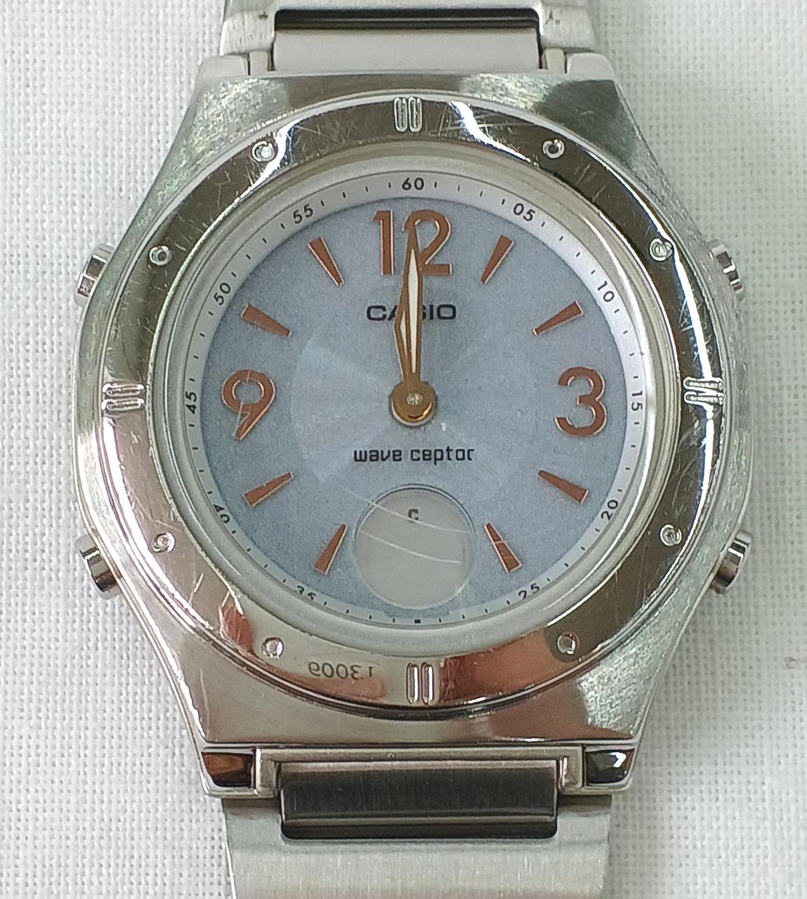 風防にキズあり