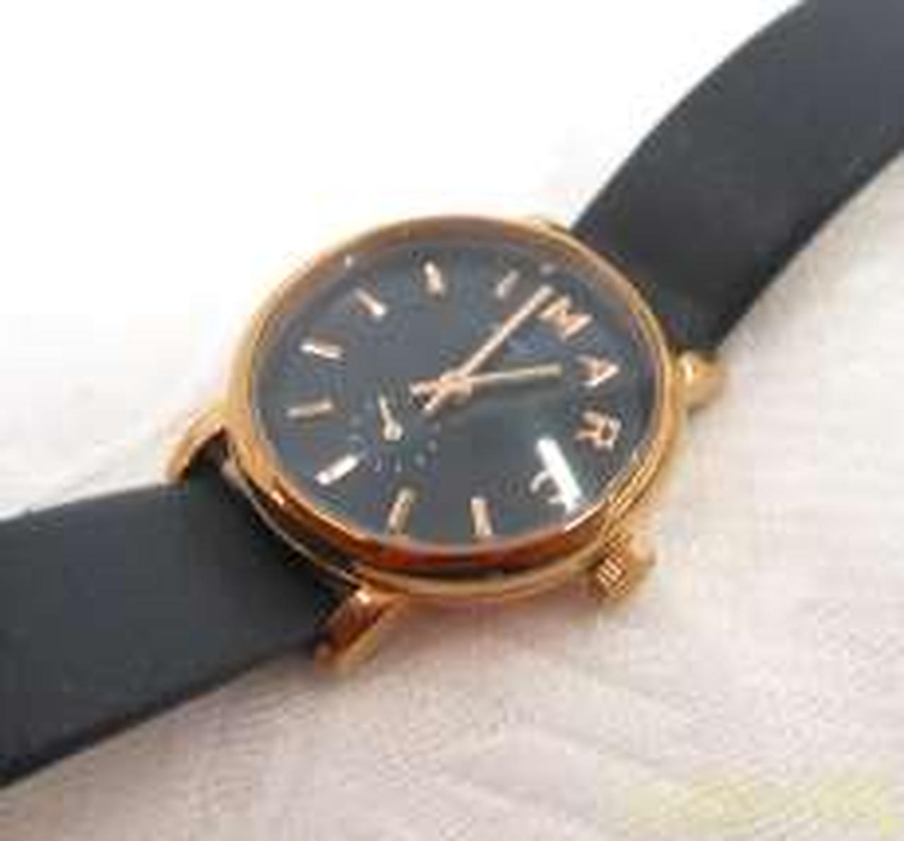 風防にキズあります