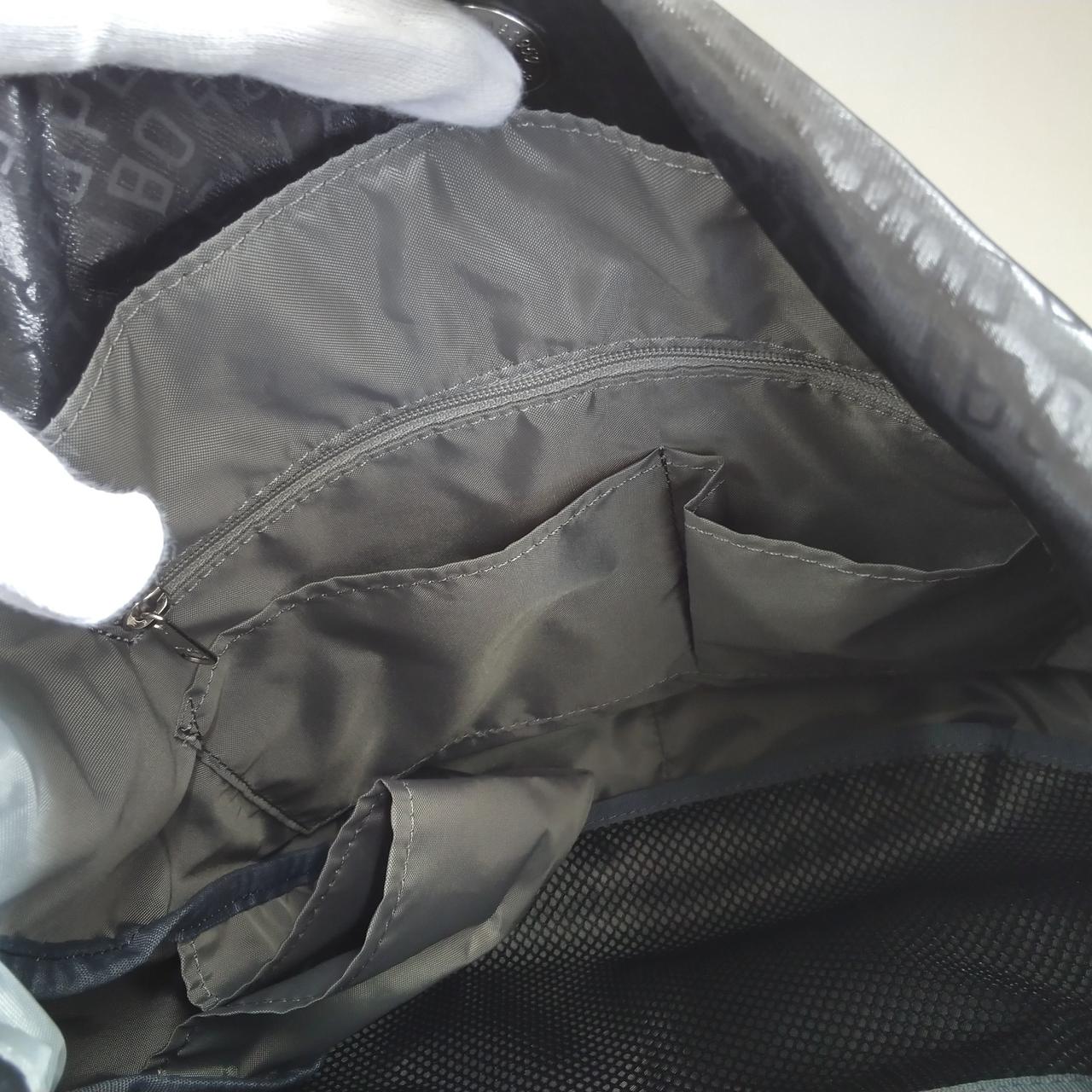 内側ポケット　ドリンク入れ