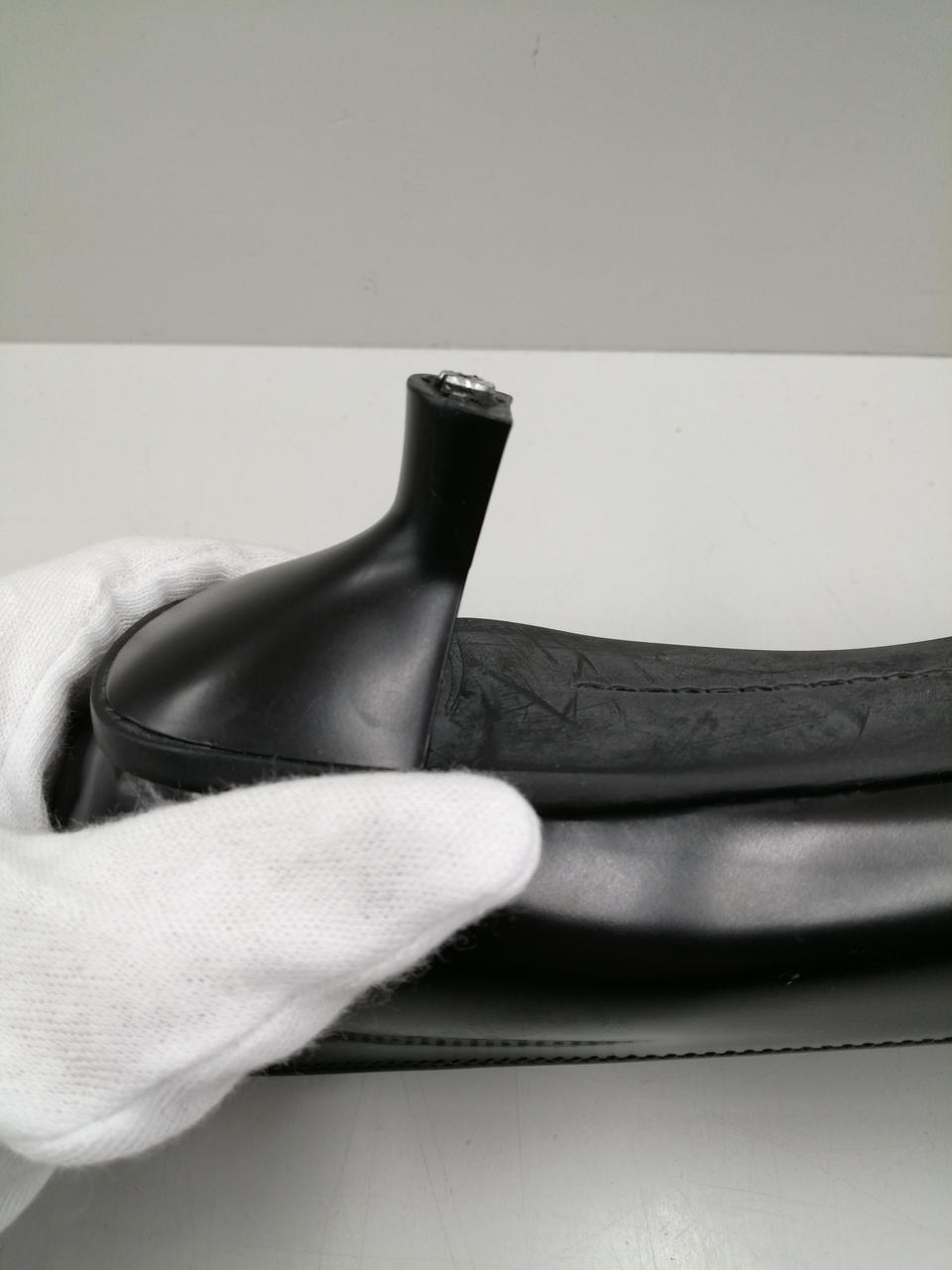 左足　劣化・破損あり