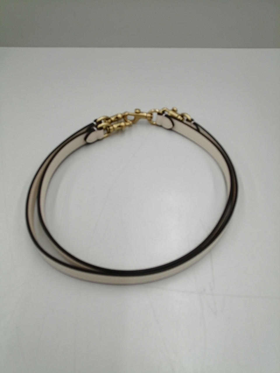 取り外し可能ショルダーストラップ