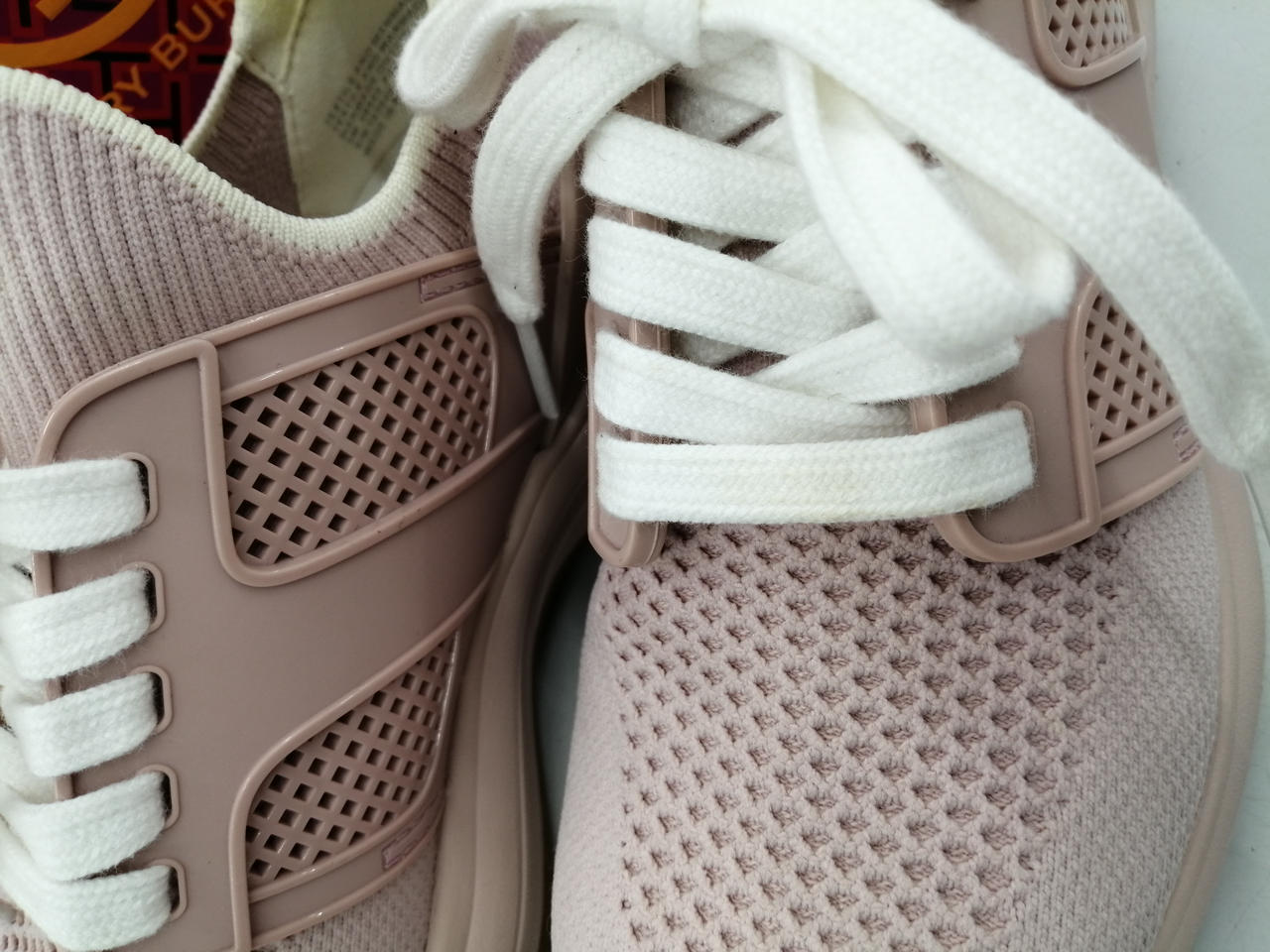 シューレース汚れあり