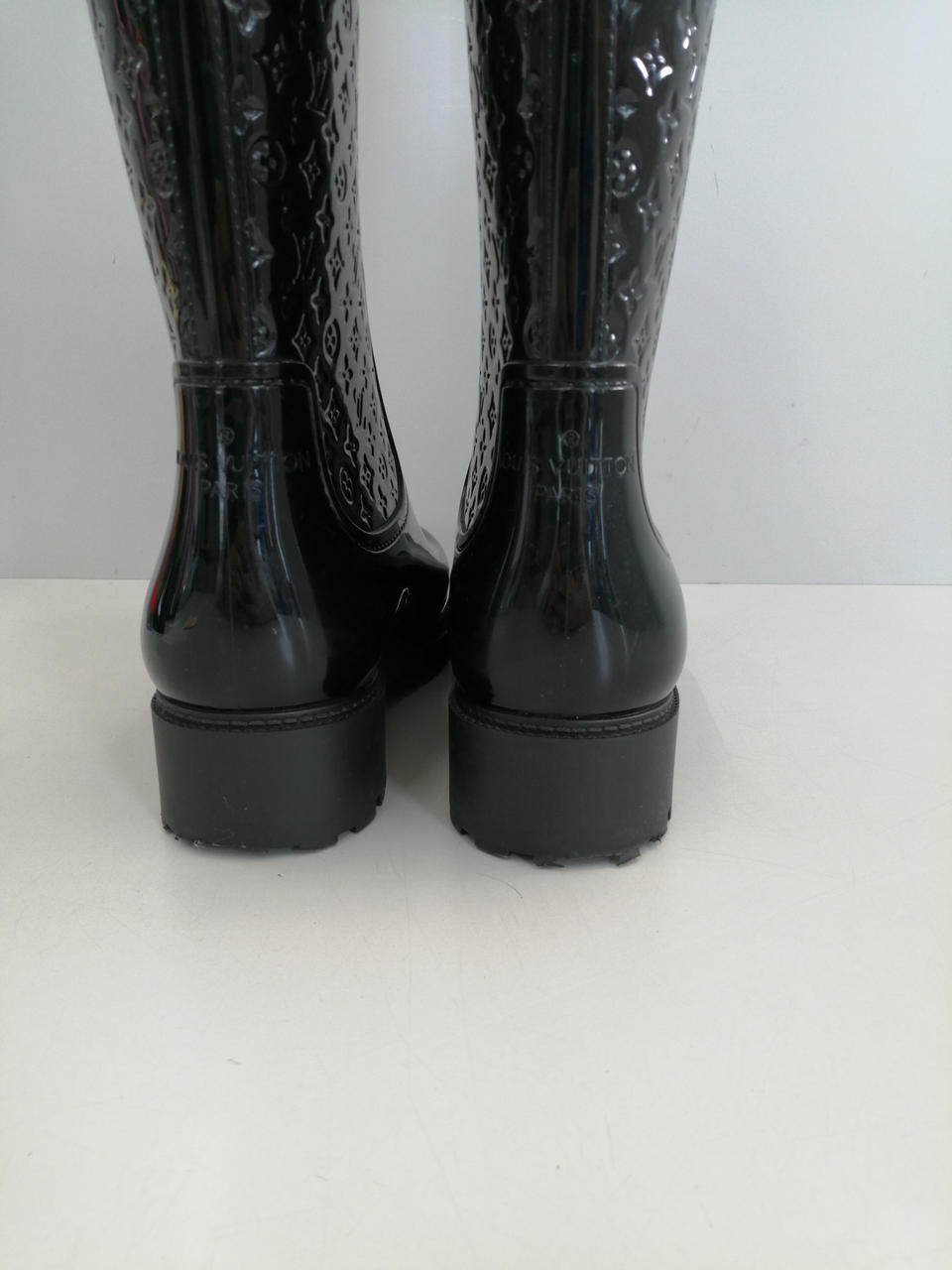 カカト、すれあり