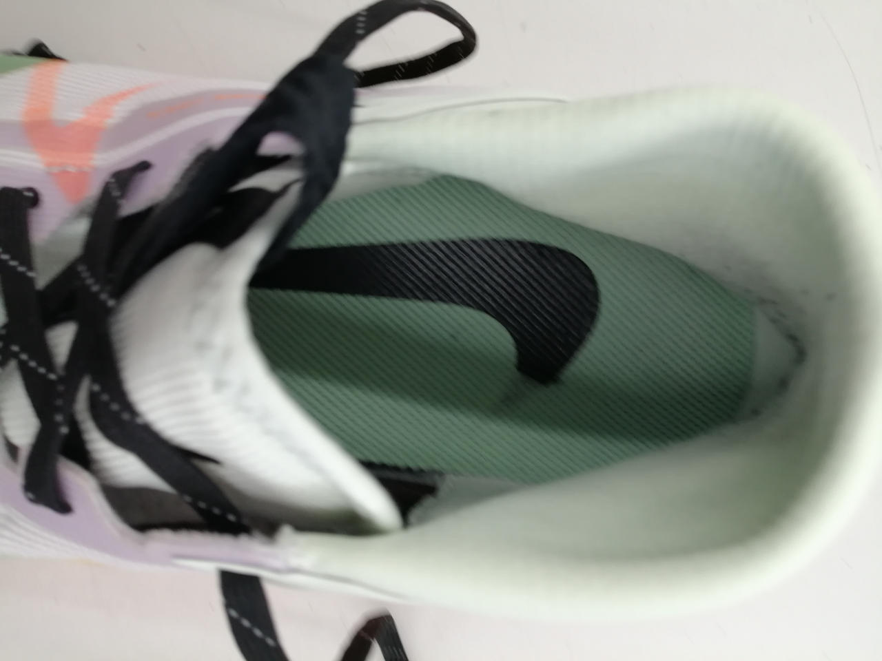 インソールナイキマークはがれあり