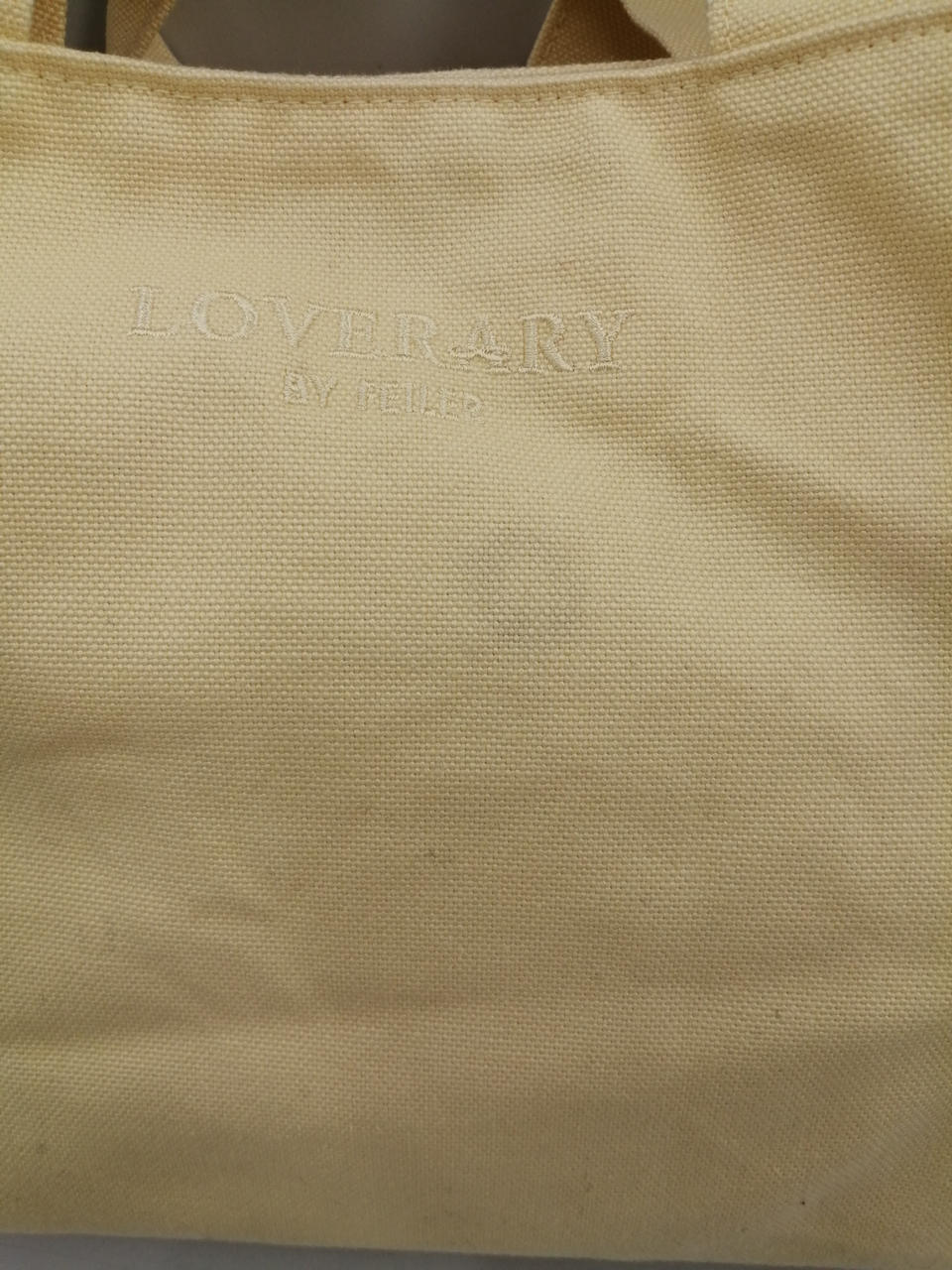 シミ汚れあり