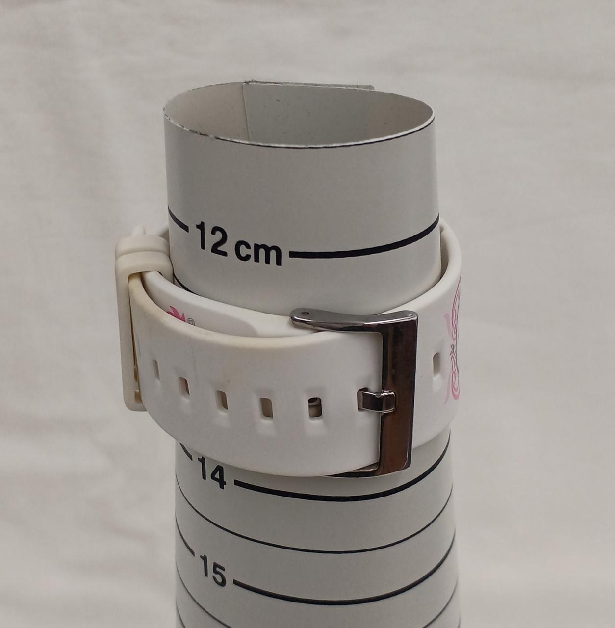 腕回り約13cm~17.5cm
