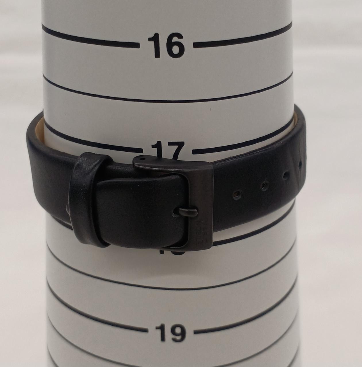 腕回り最大17.5cm