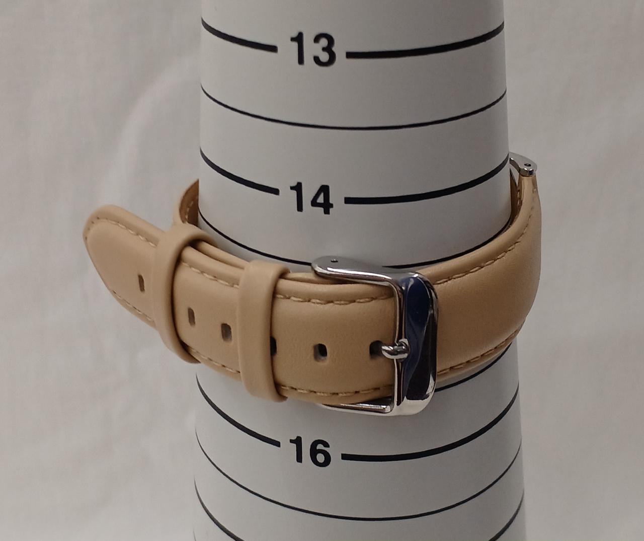 腕回り約15cm~19cm