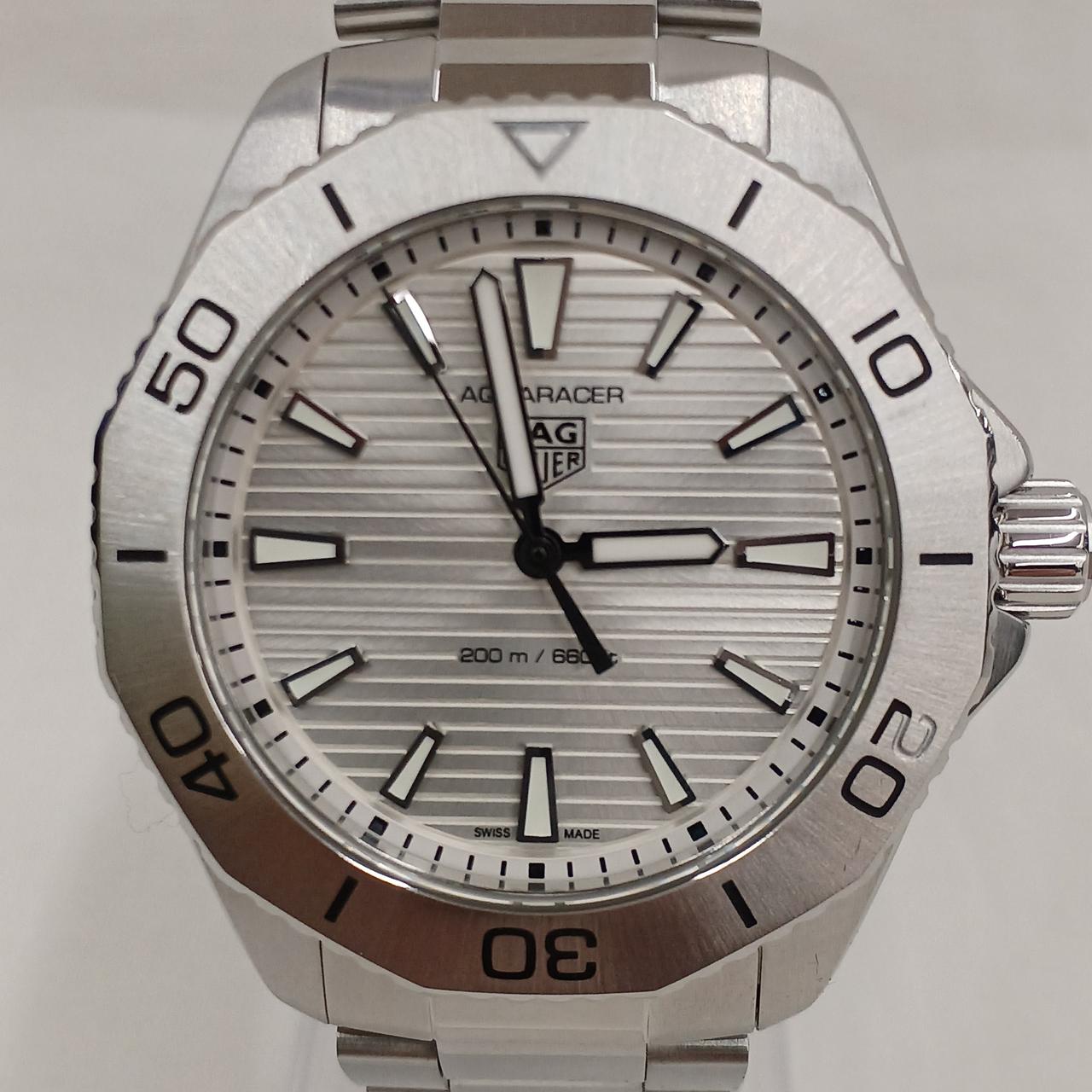 回転ベゼルの一部剥がれあり